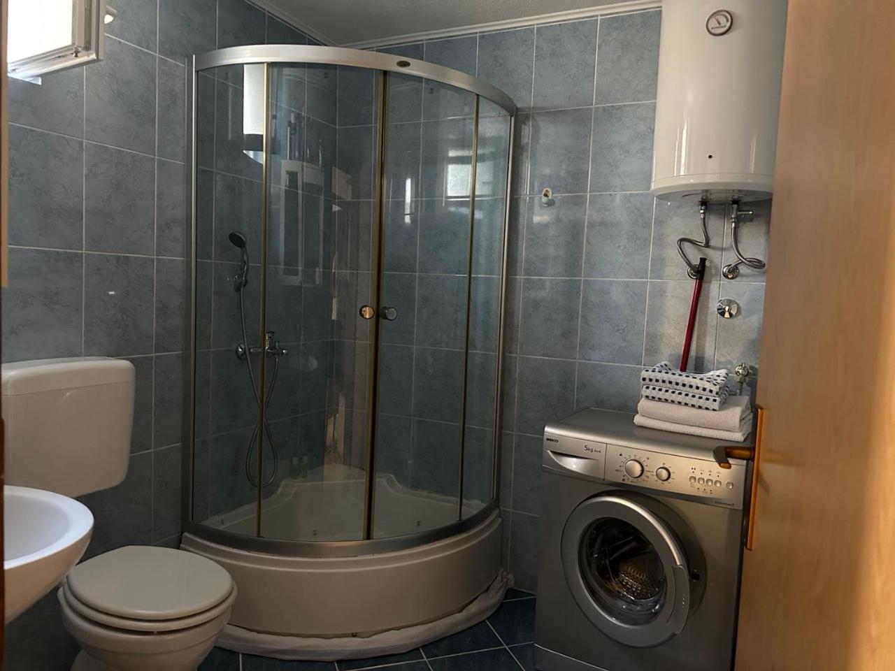 AB Apartmani Radešine