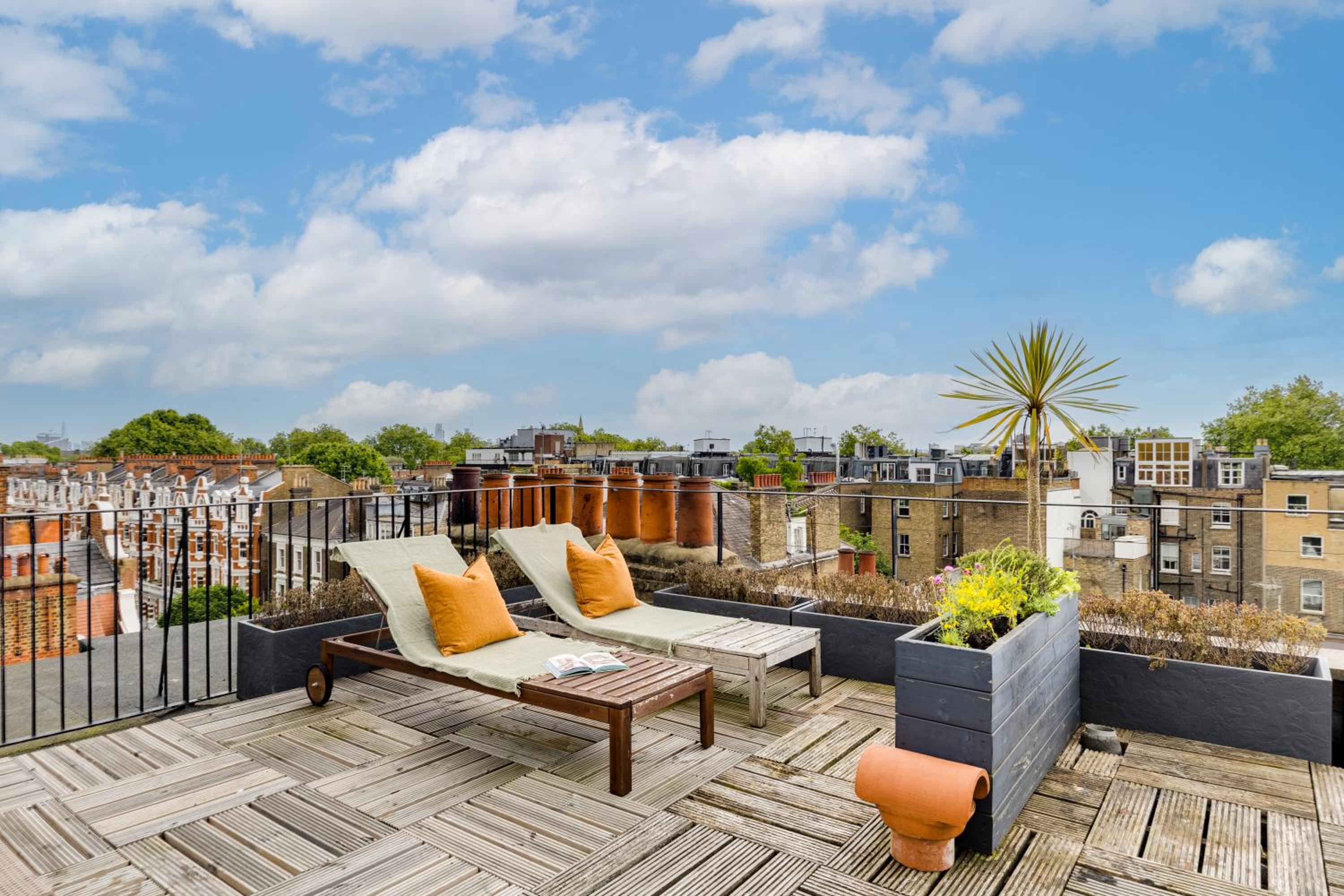 Luana's Stunning Rooftop