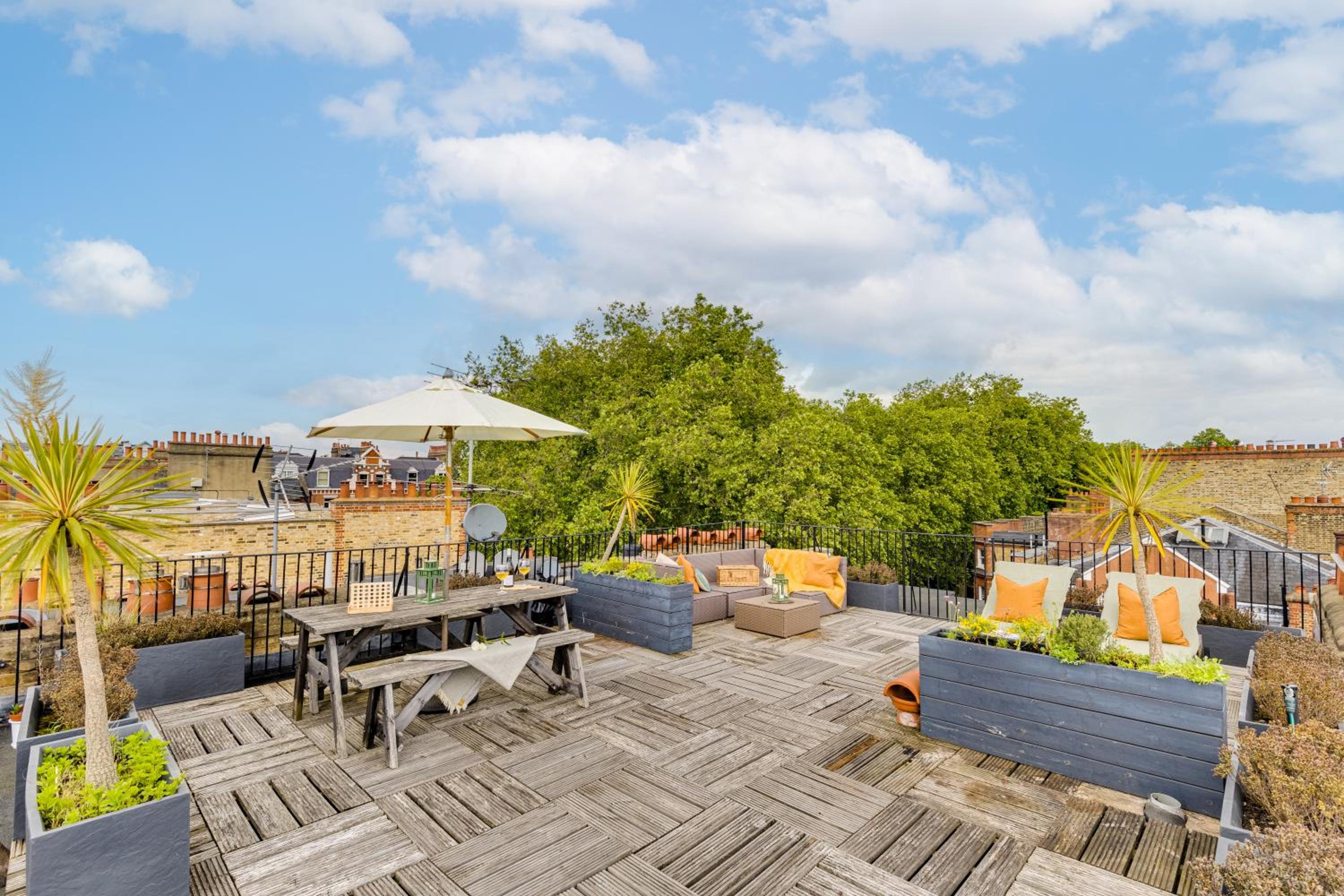 Luana's Stunning Rooftop