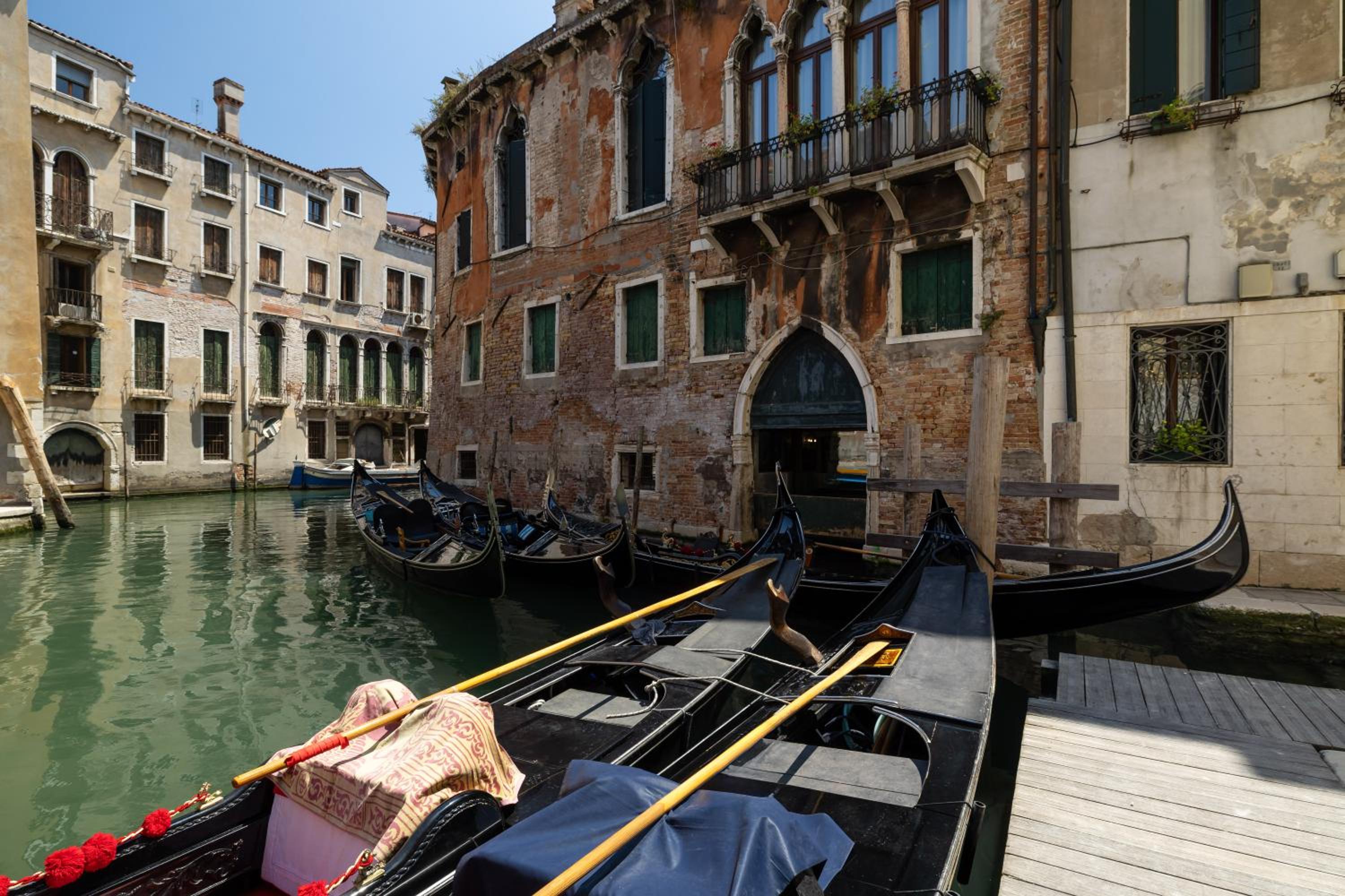 San Marco Canal View by Bricola Apartments