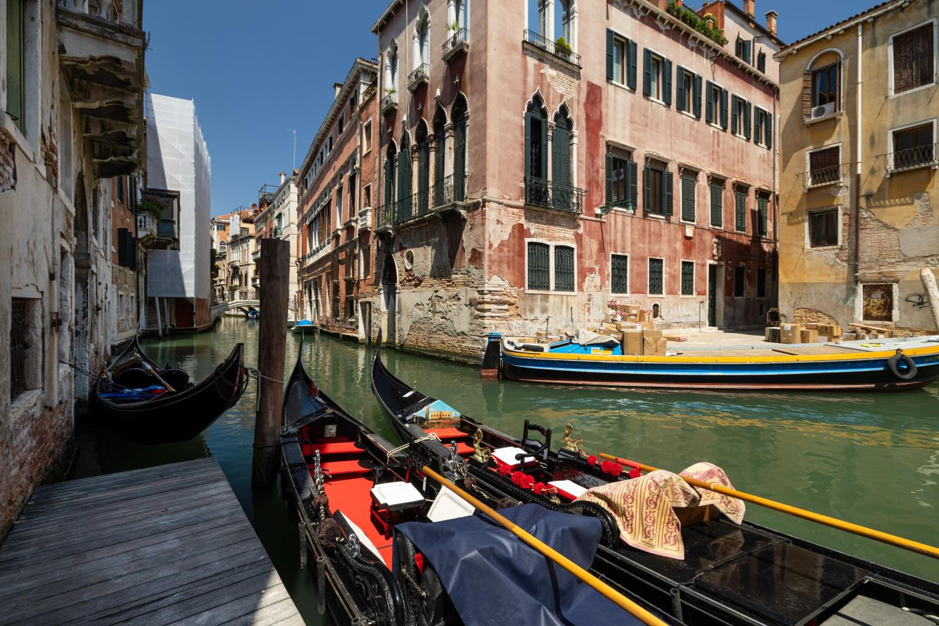 San Marco Canal View by Bricola Apartments