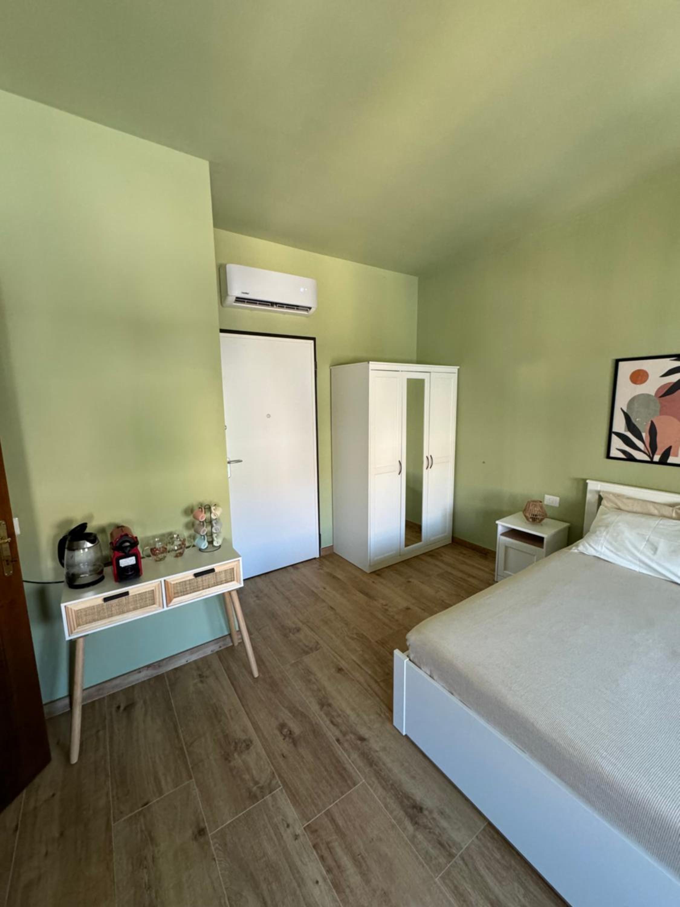 The Green Room photo 4