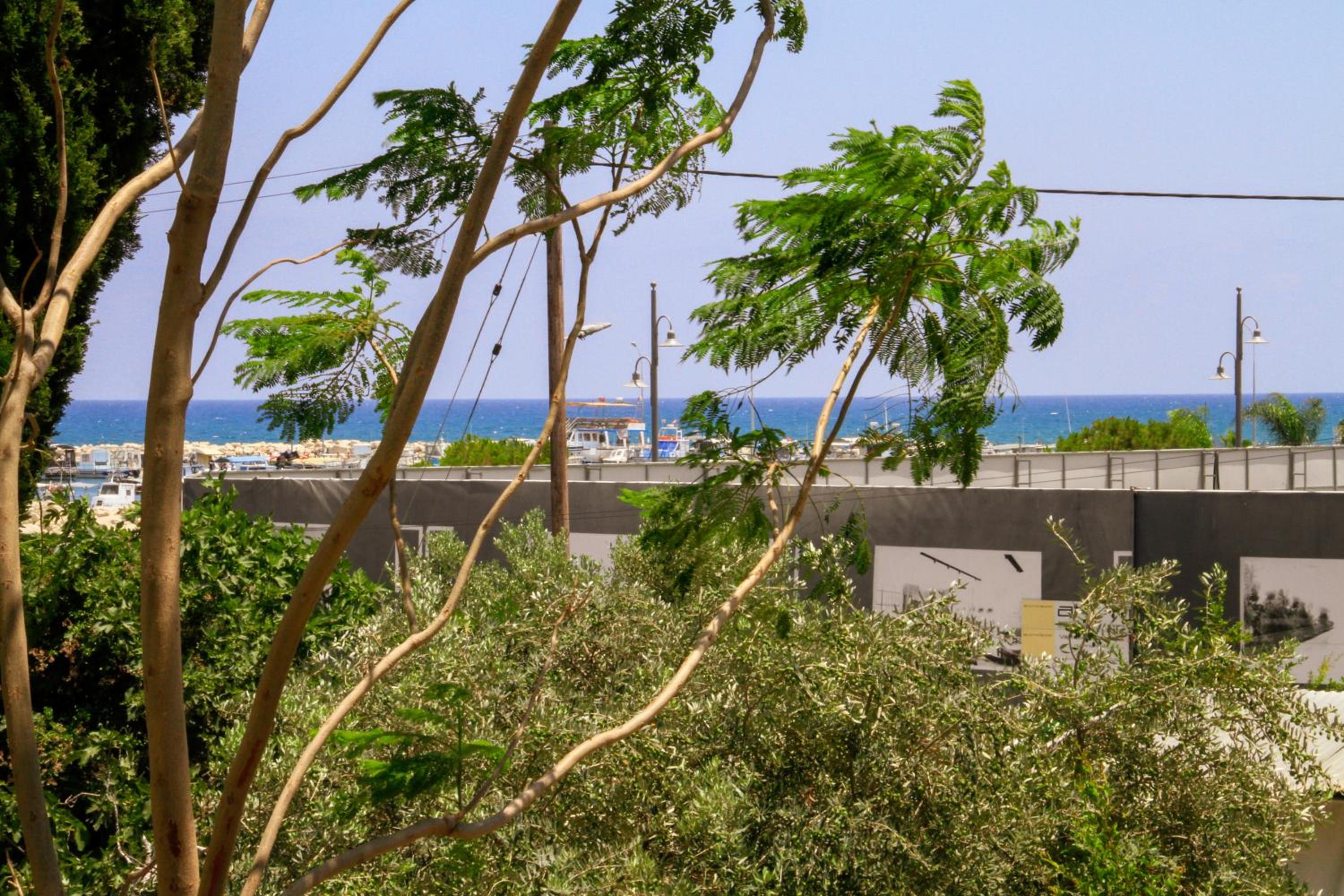 Piale Palms Makenzie Beach Front Apartment Larnaca Airport Area