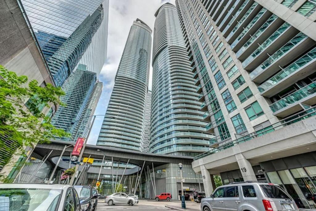 NewDowntown Condo by UnionStationScotiaArena