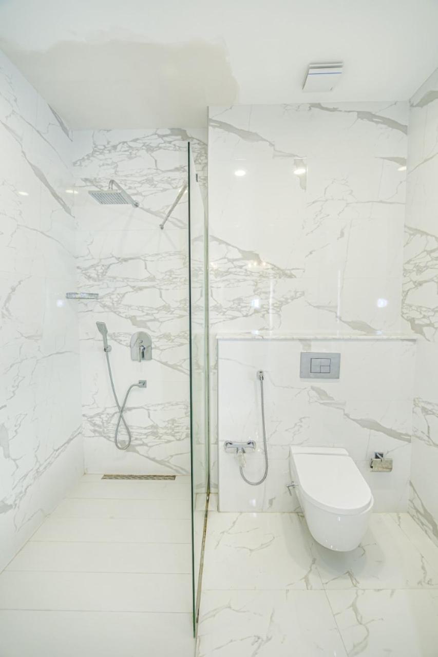 Luxary Apartment Hillton