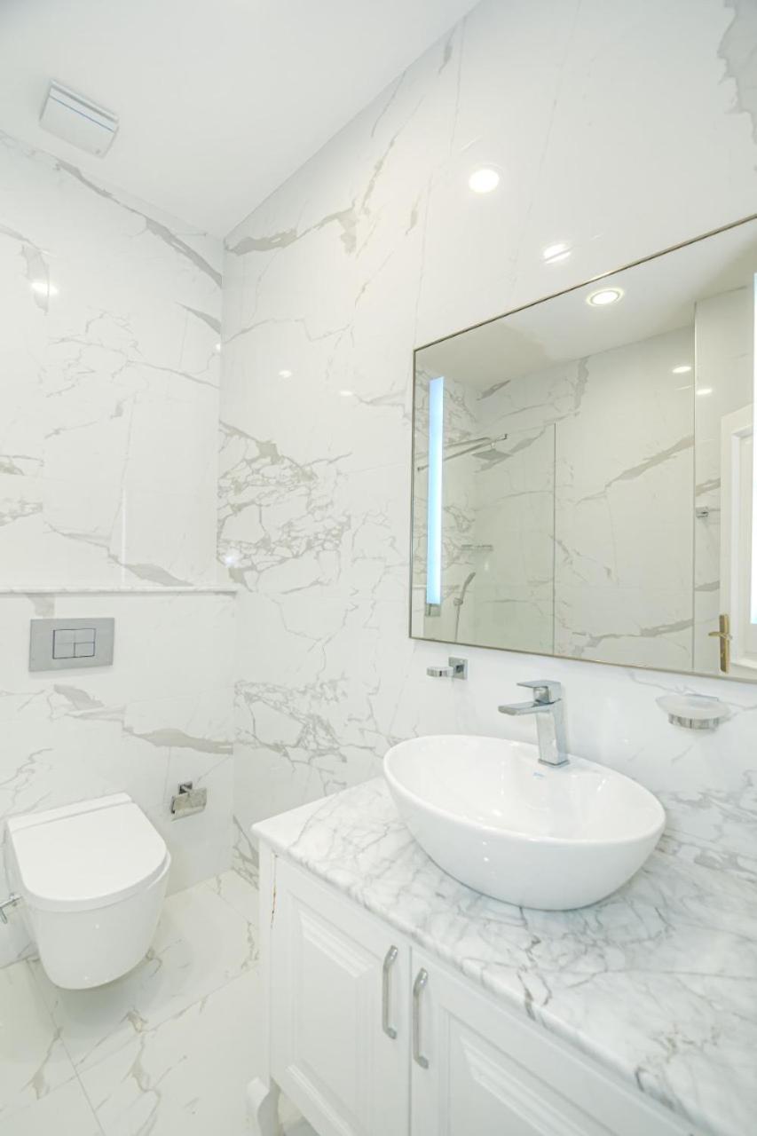 Luxary Apartment Hillton
