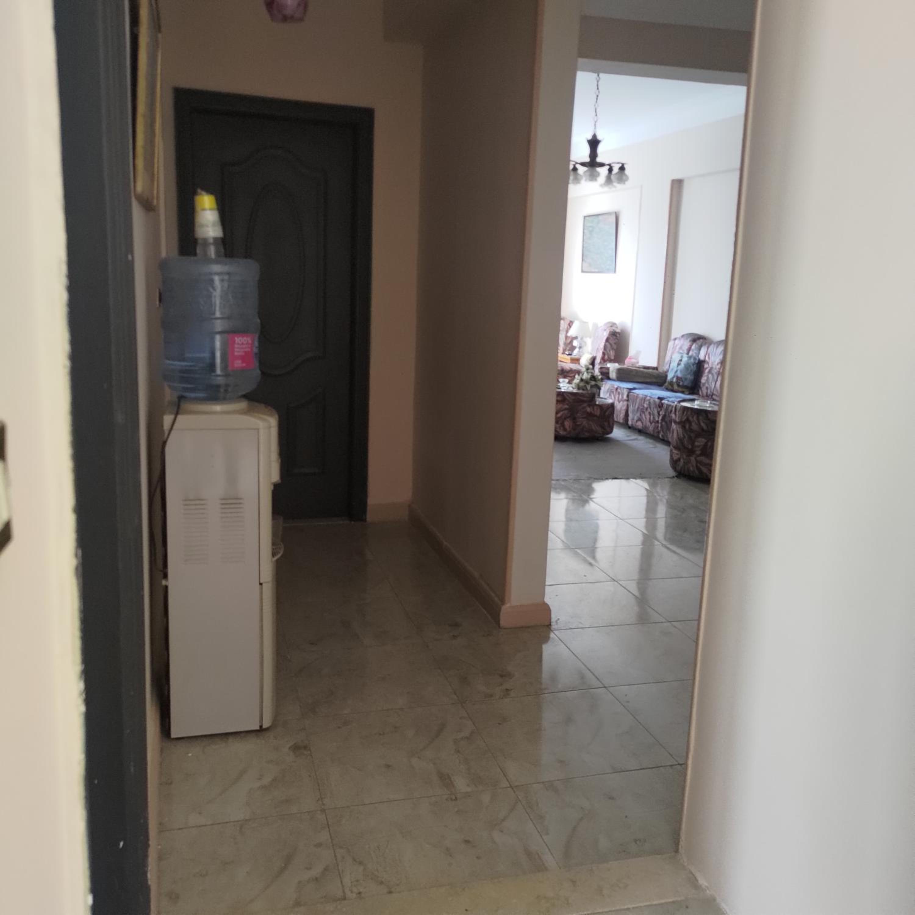 Cairo Gem budget room with AC and smart TV, 12minutes from the airport please only book through booking we can't offer booking outside the app, please cont