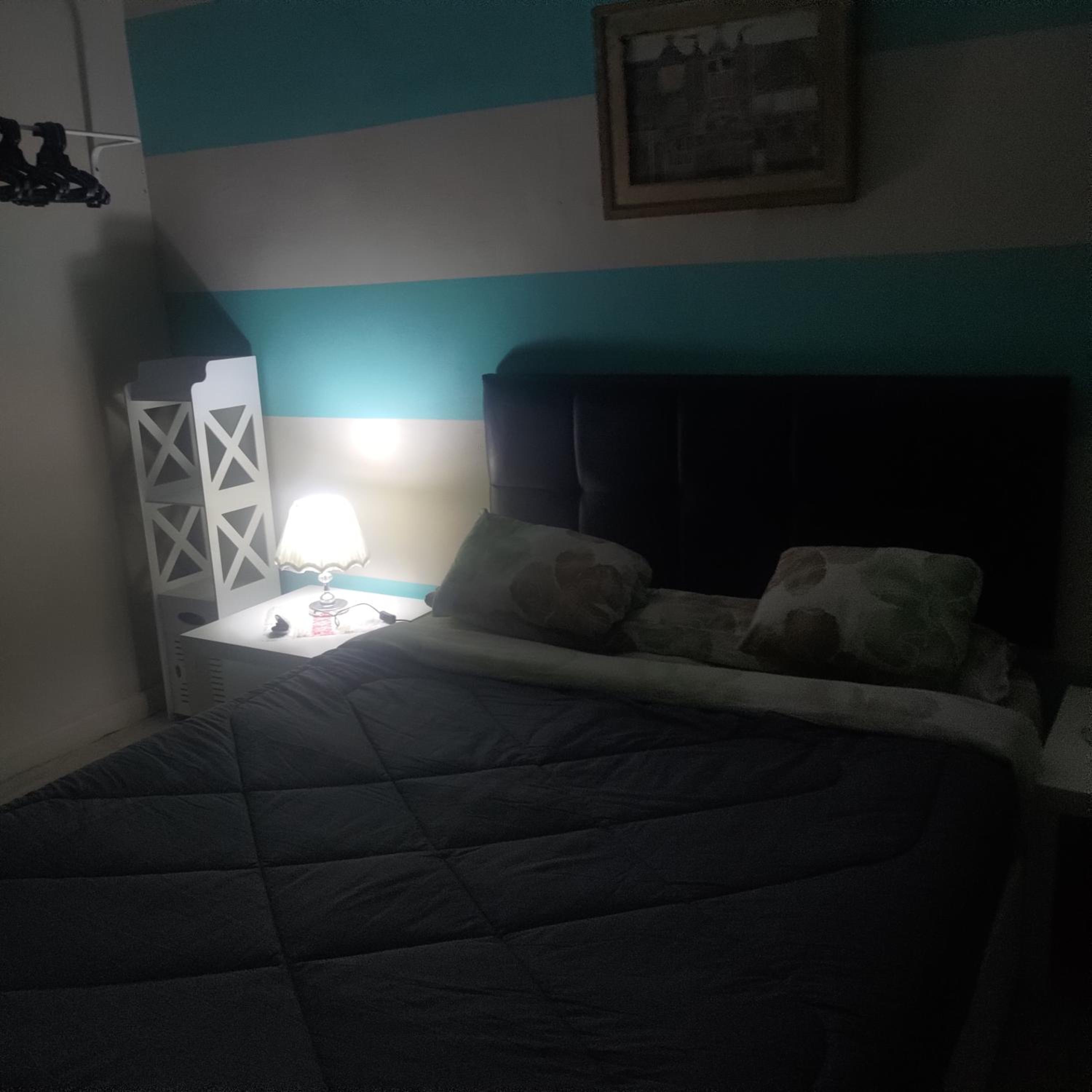 Cairo Gem budget room with AC and smart TV, 12minutes from the airport please only book through booking we can't offer booking outside the app, please cont