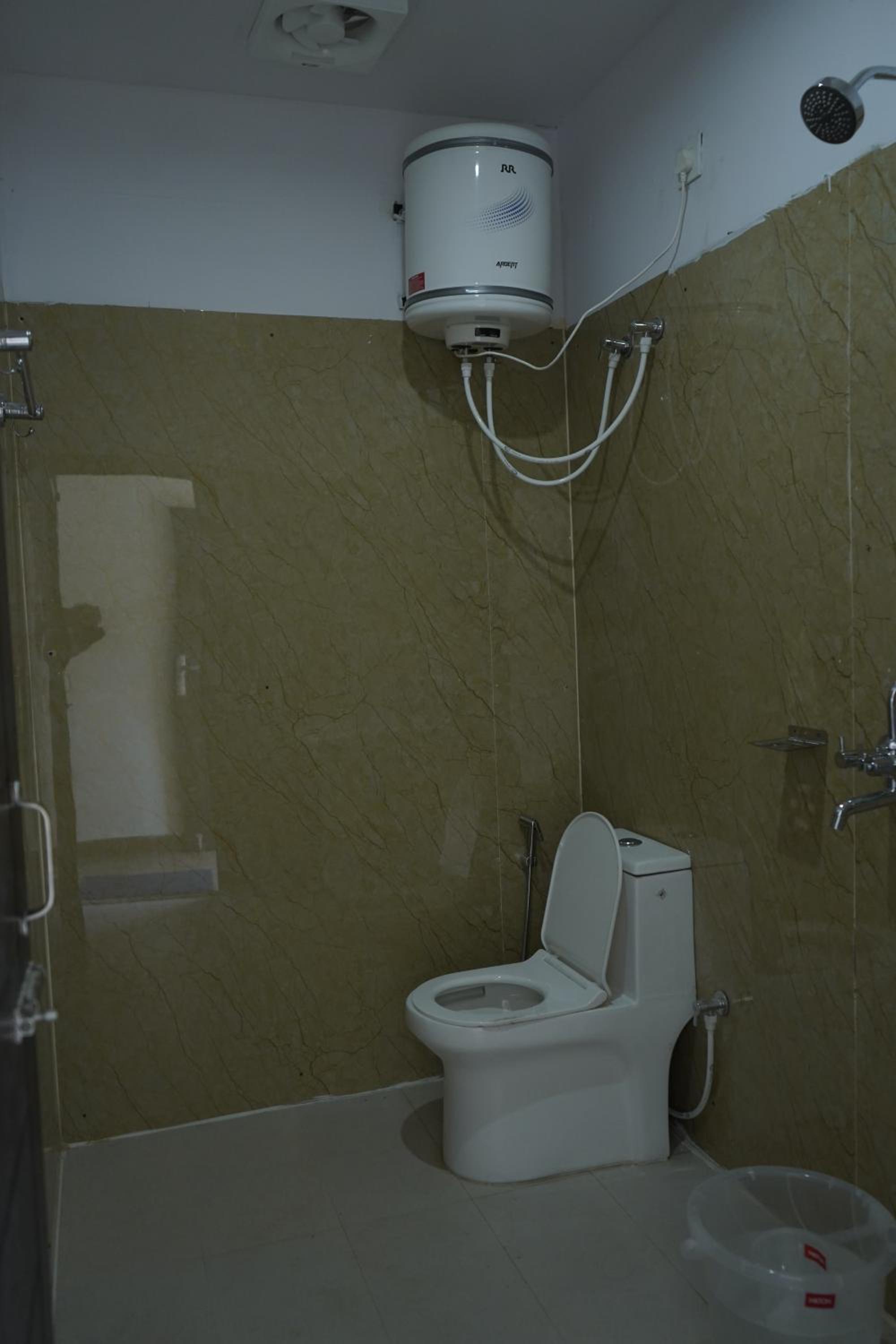 Photo 9