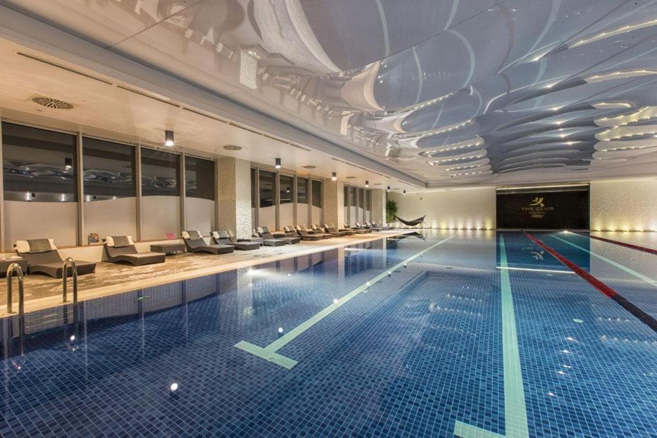 Luxary Apartment Hillton