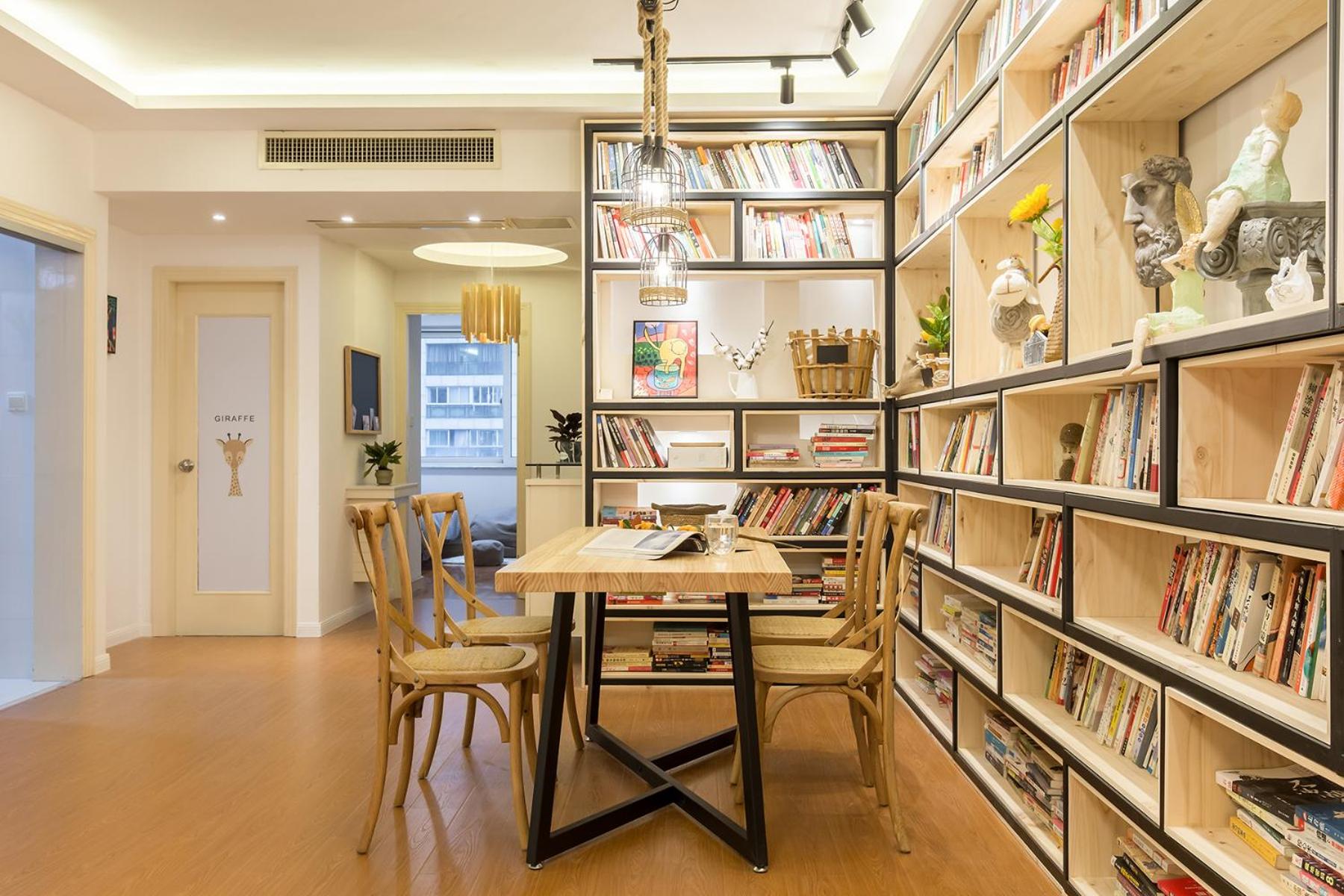 Shanghai Vacations - Book and Bed-ZhongFu - Property Image 1