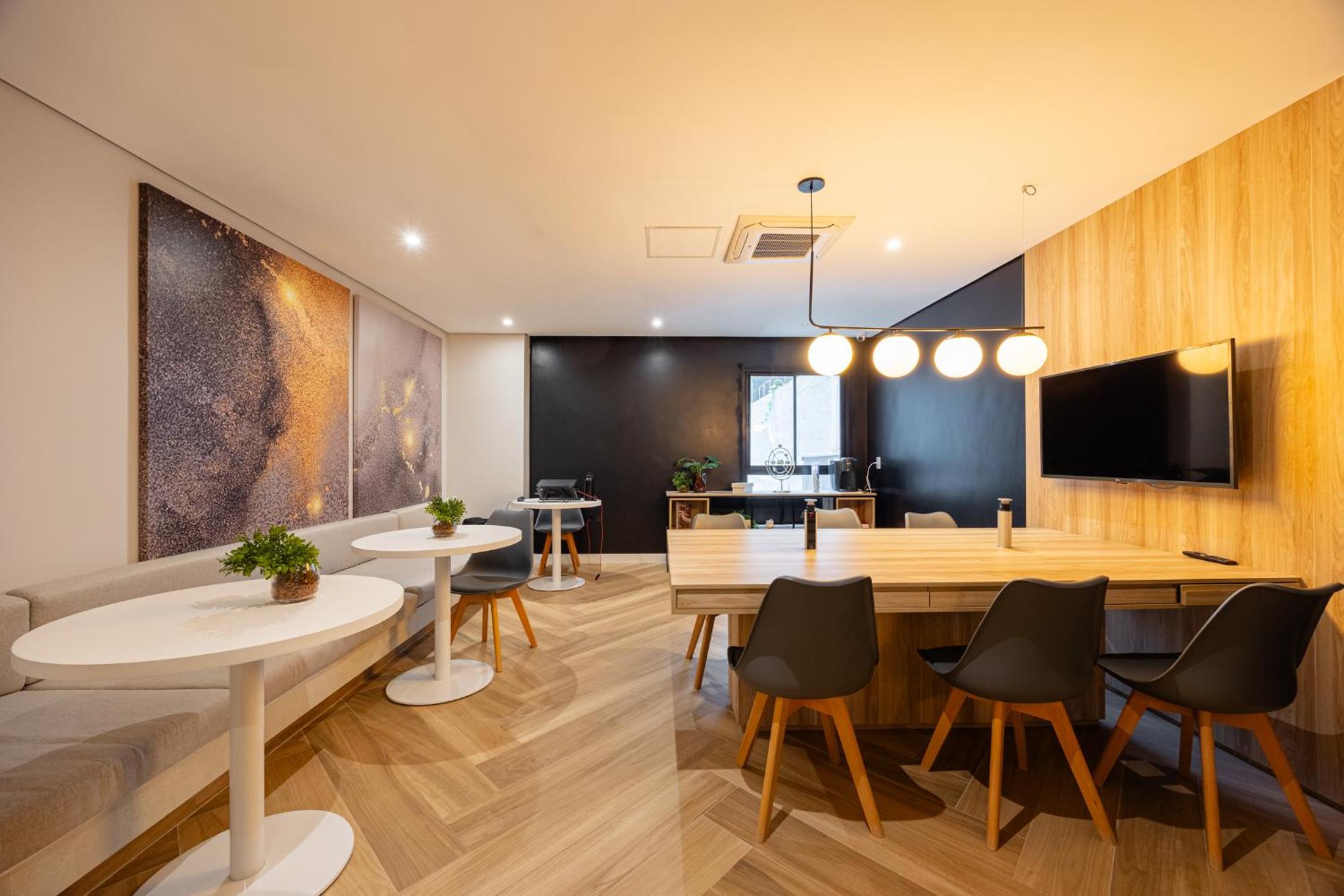 meeting & event spaces