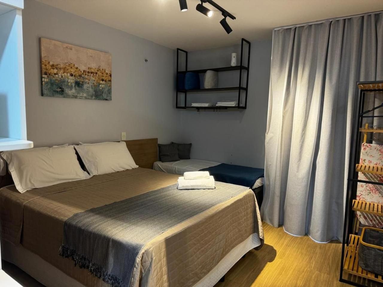 Life Resort beira lago próx a esplanada