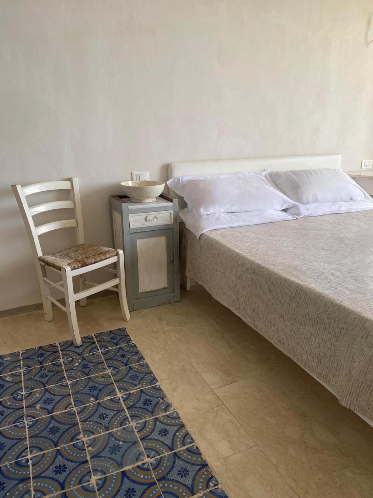 Photo 68