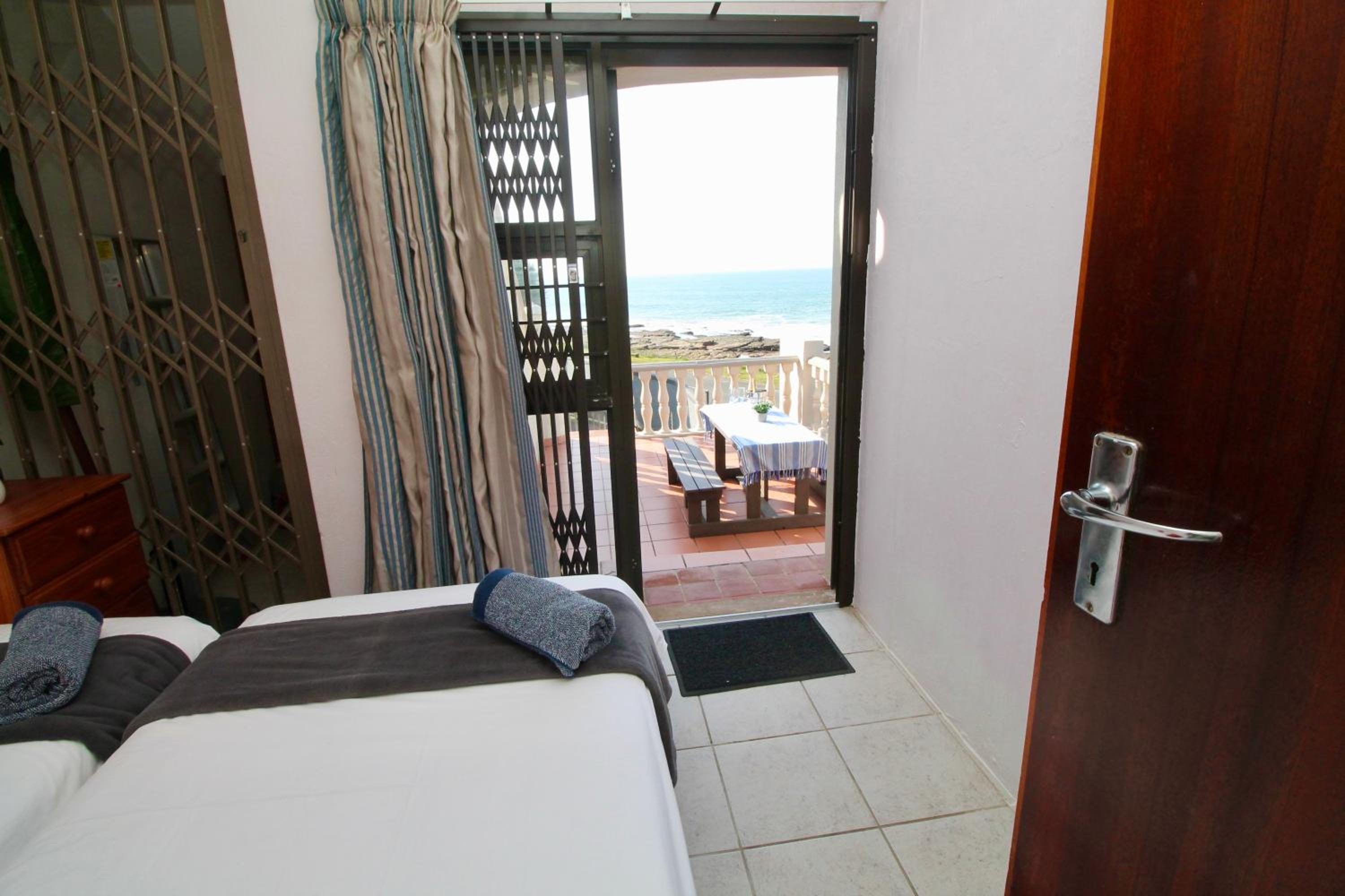 Uvongo Cabanas 1B view 3