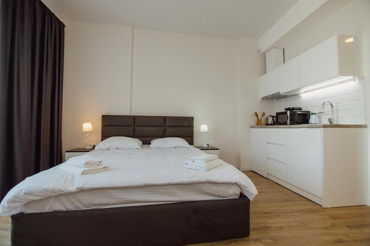 ROION Batumi Cozy Studio Haven for 2 E1401 view 3