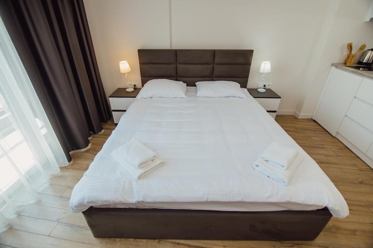 ROION Batumi Cozy Studio Haven for 2 E1401 view 2
