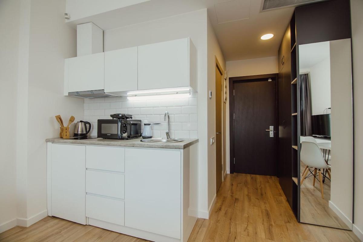 ROION Batumi Cozy Studio Haven for 2 E1401 view 4