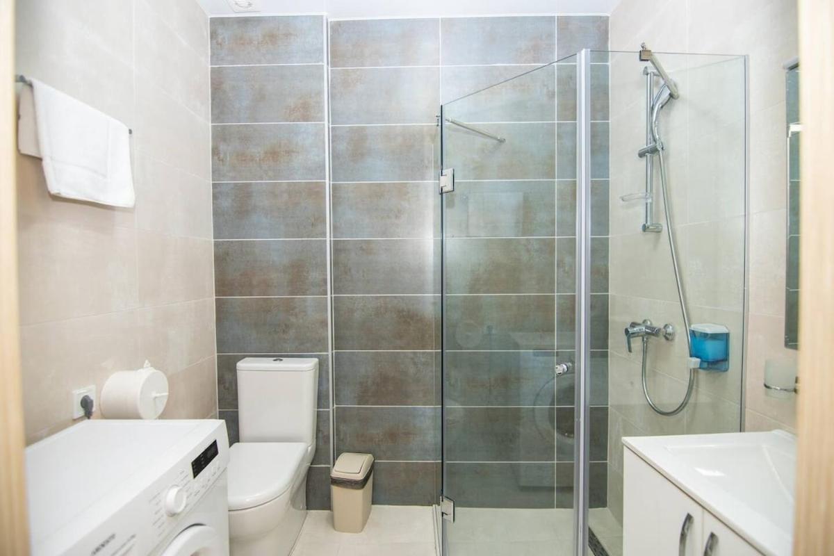 ROION Batumi Sea Pool View Haven F 1205