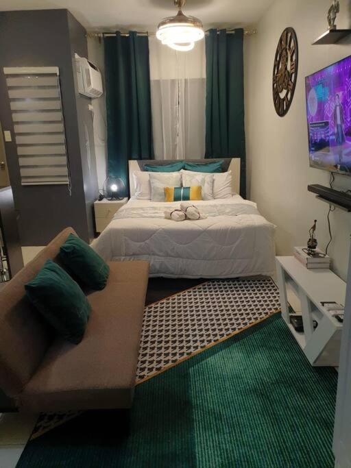 Balai Jimena - Staycation near Enchanted Kingdom view 3