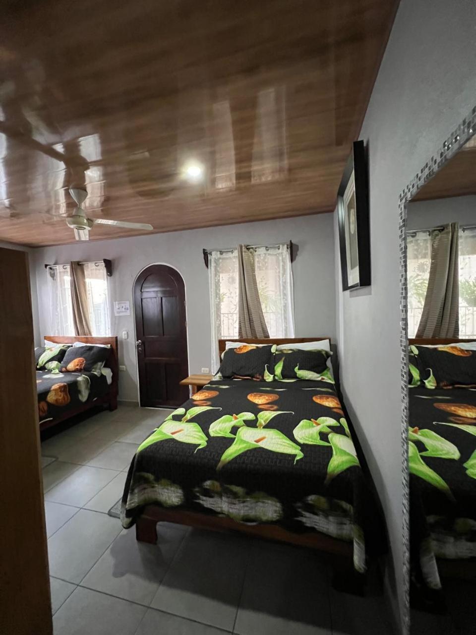 Apartamentos Mansión Tropical