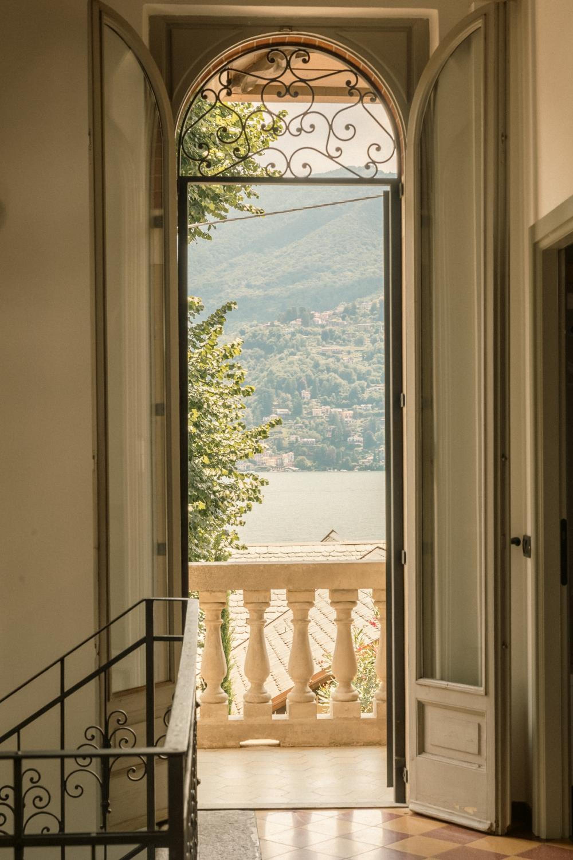 Villa Locana con Jacuzzi e vista lago view 2