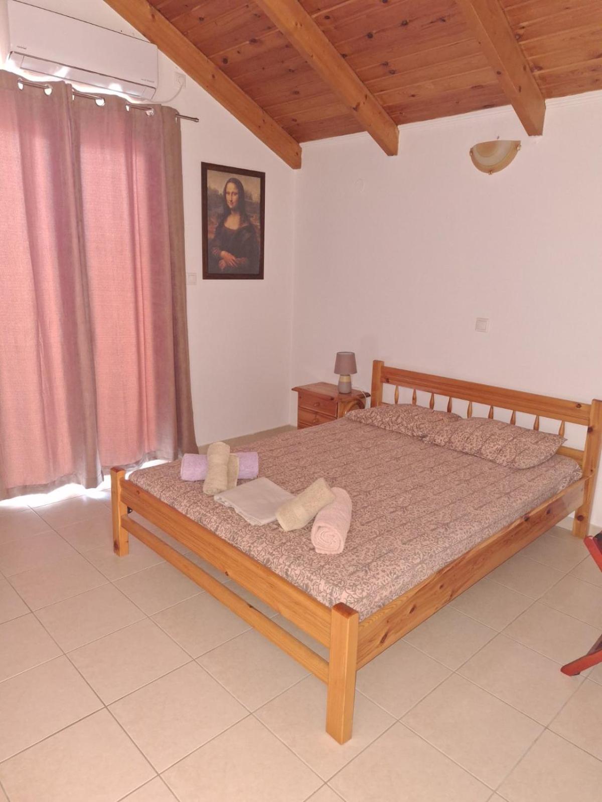 Charming detached house 500m far from the sea