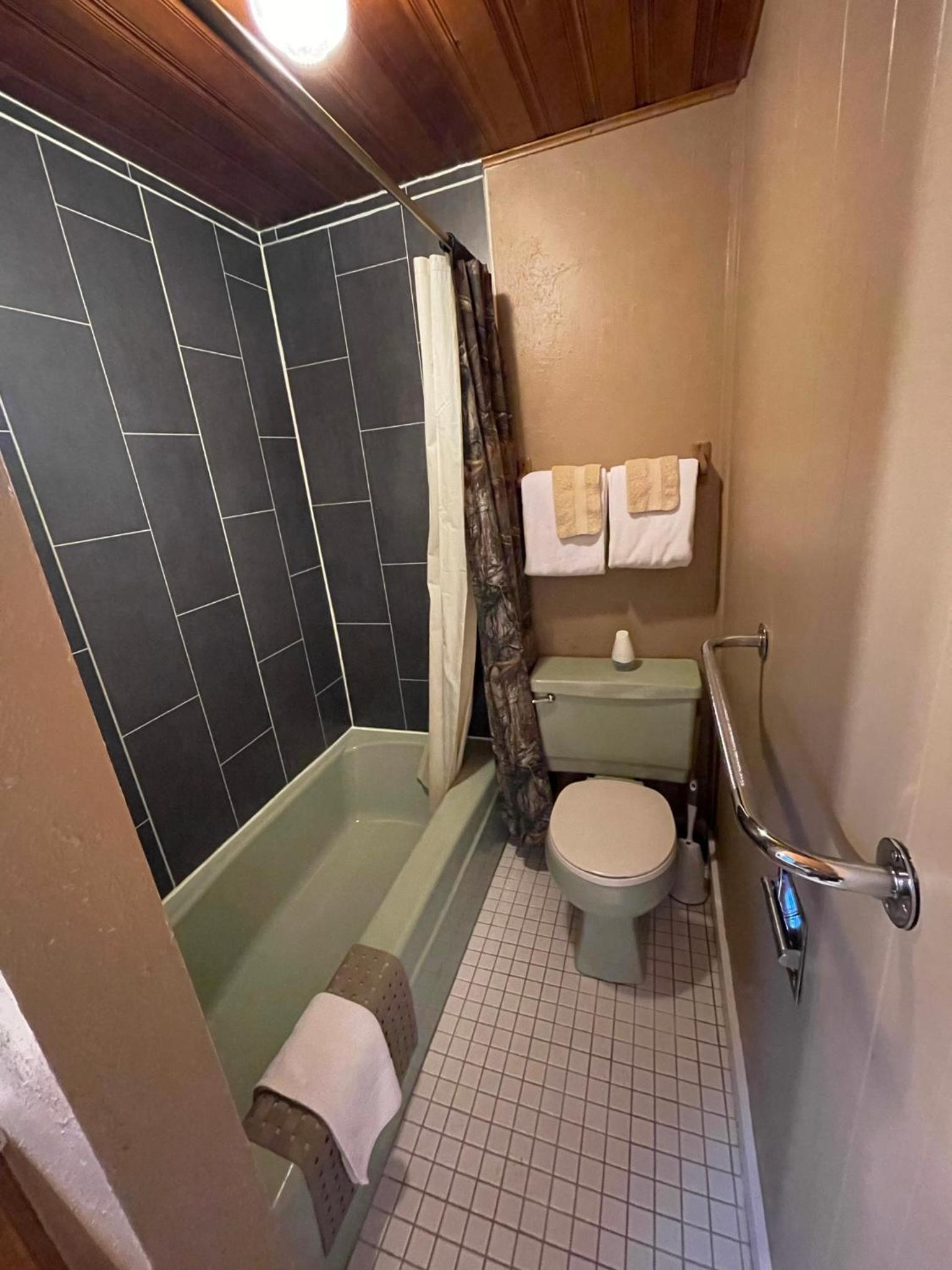 Photo 18