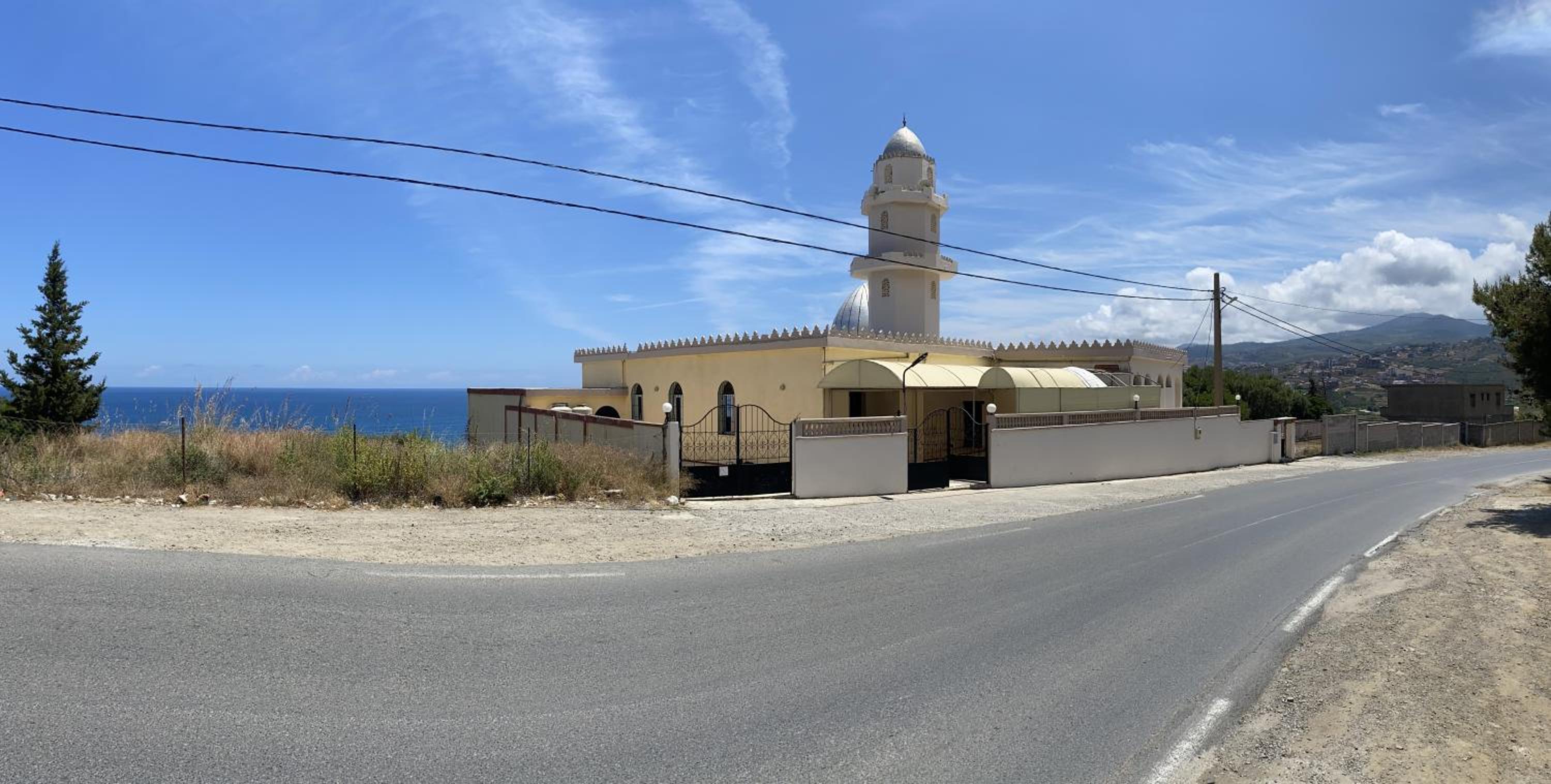Logement spacieux 10personnes - Location Azeffoun Ait Chafaa-11000da view 4