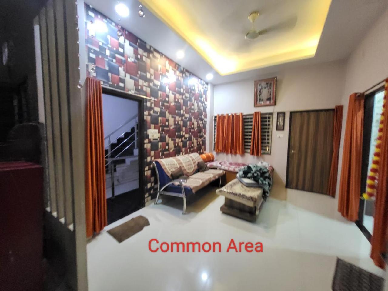 Badal Home Stay Indore Near IIM Indore, RRCAT and IPS, Medicap view 4