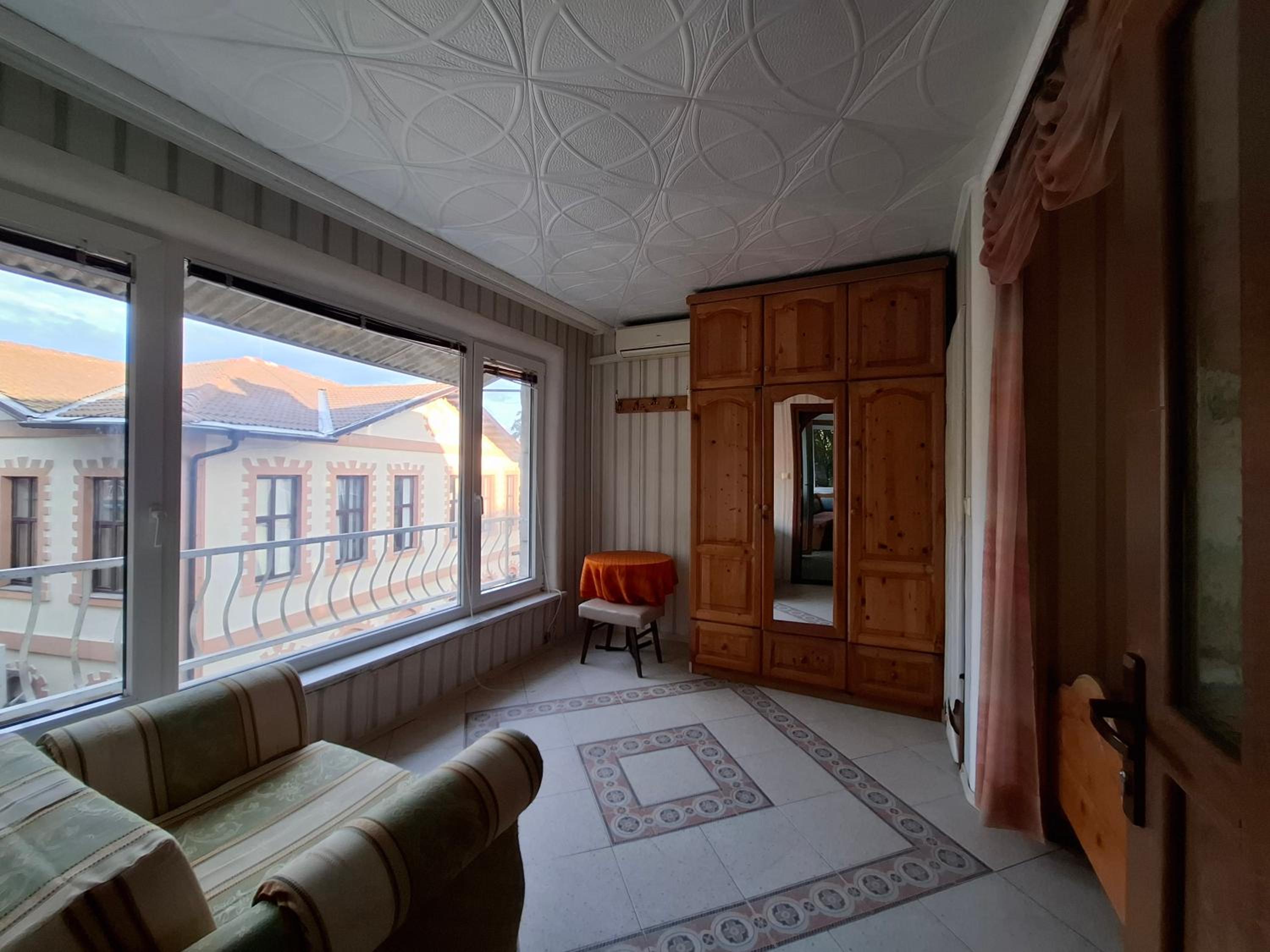 Odesos Apartments