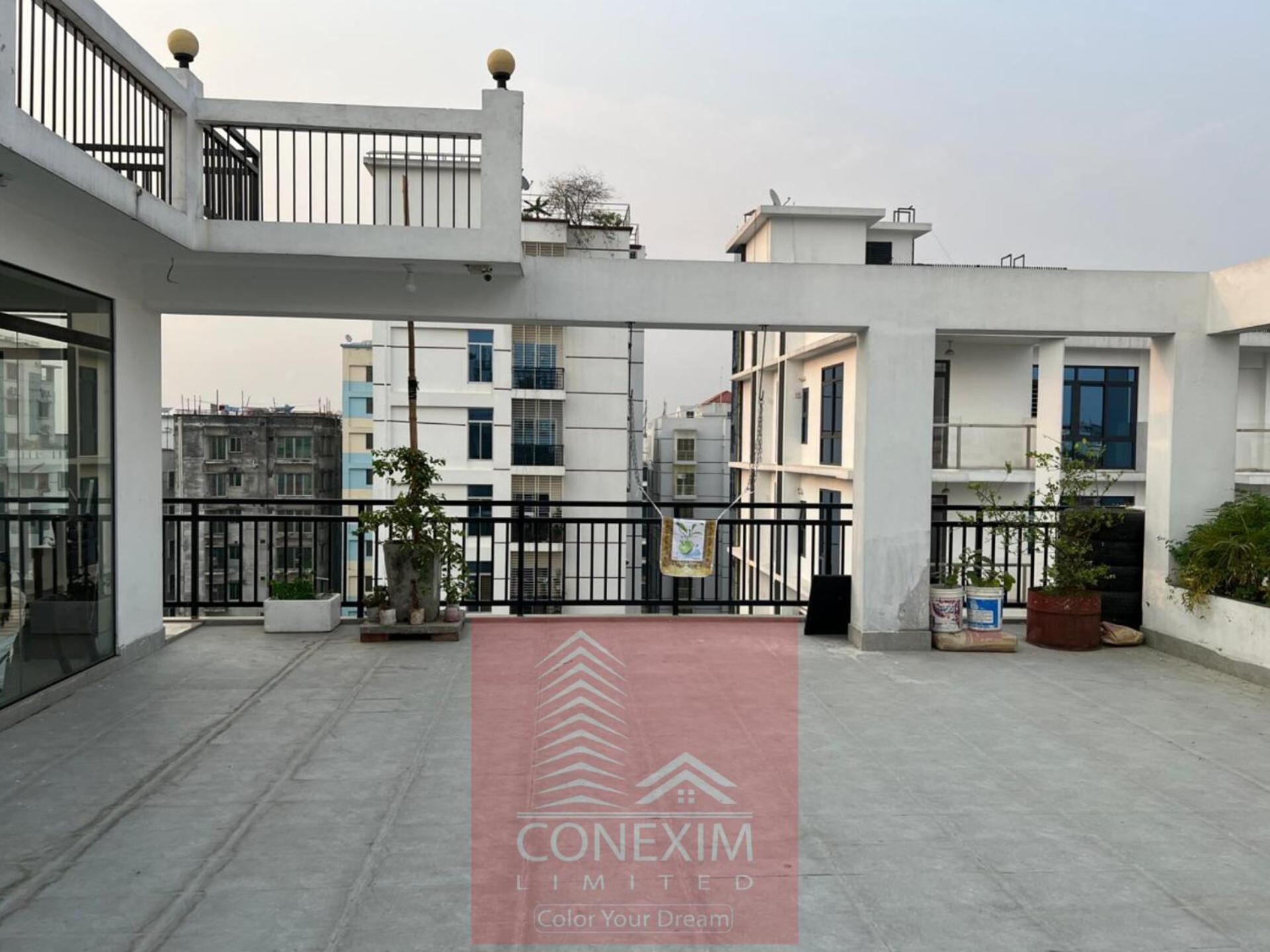 Fully Furnished One Bed Room Apartment with Kitchen A007
