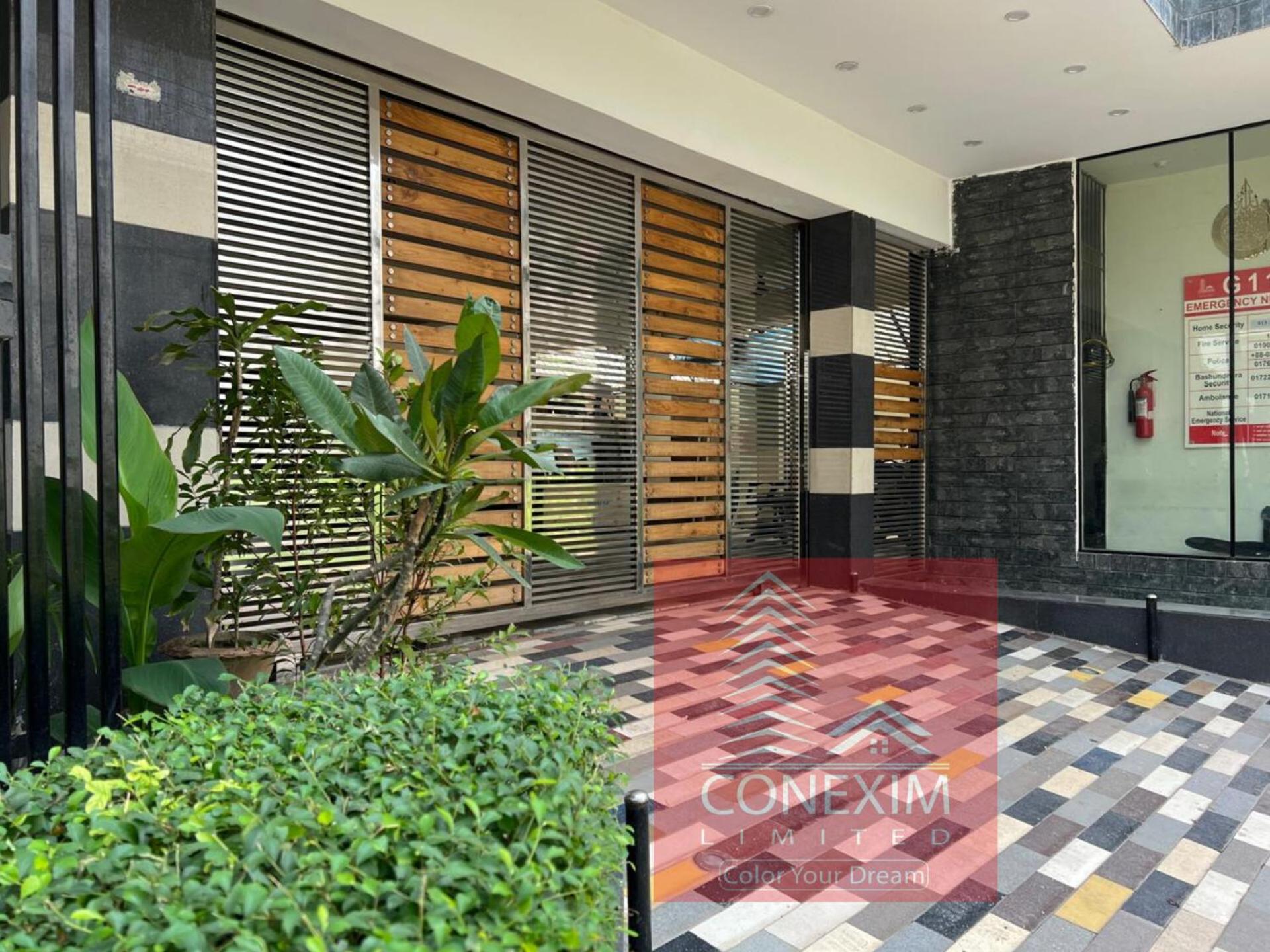 Fully Furnished One Bed Room Apartment with Kitchen A007
