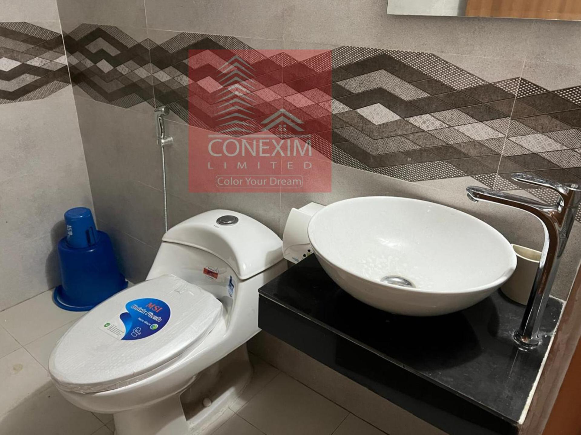 Fully Furnished One Bed Room Apartment with Kitchen A007