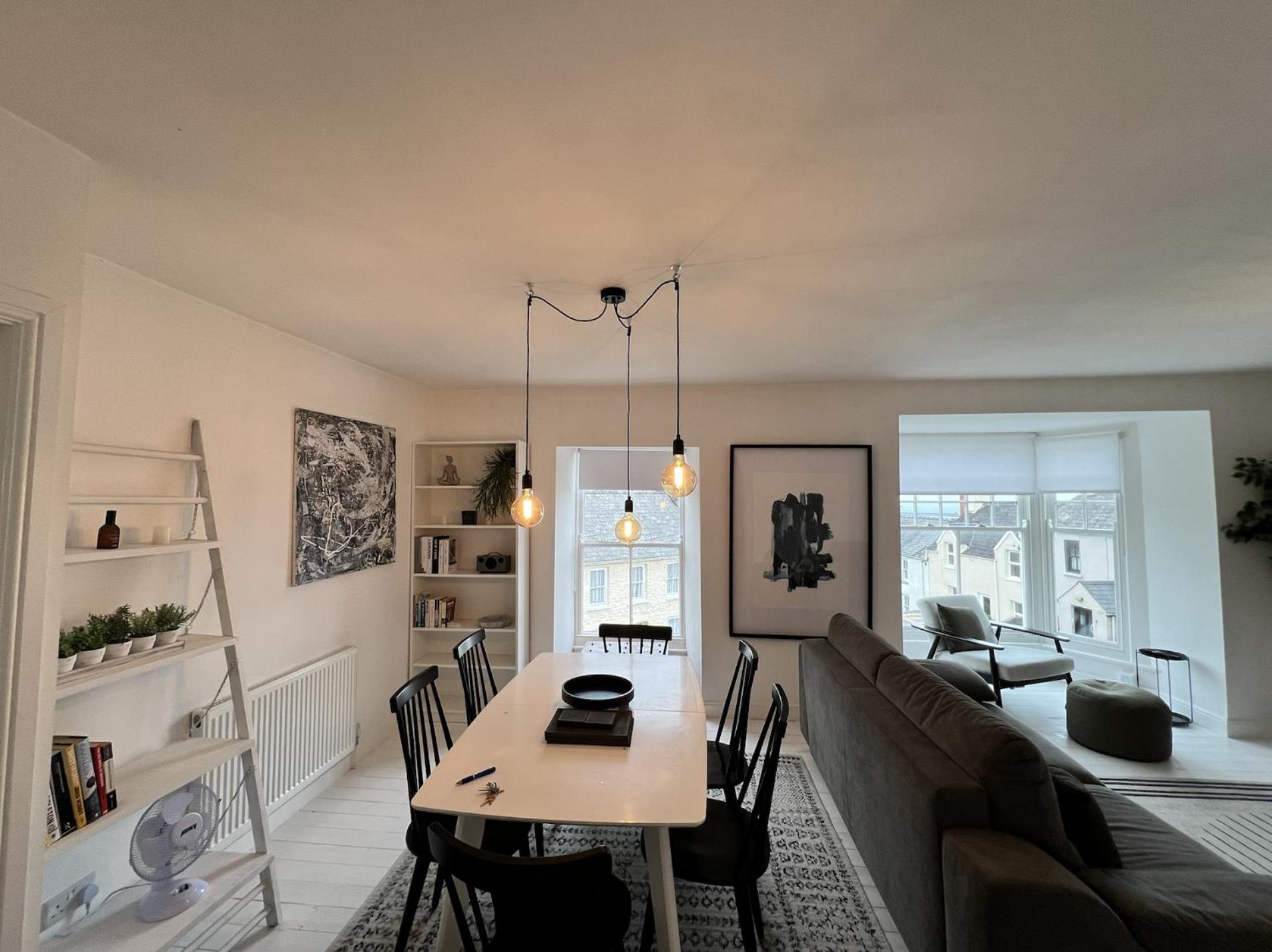 A stunning 2 bed apartment view 3