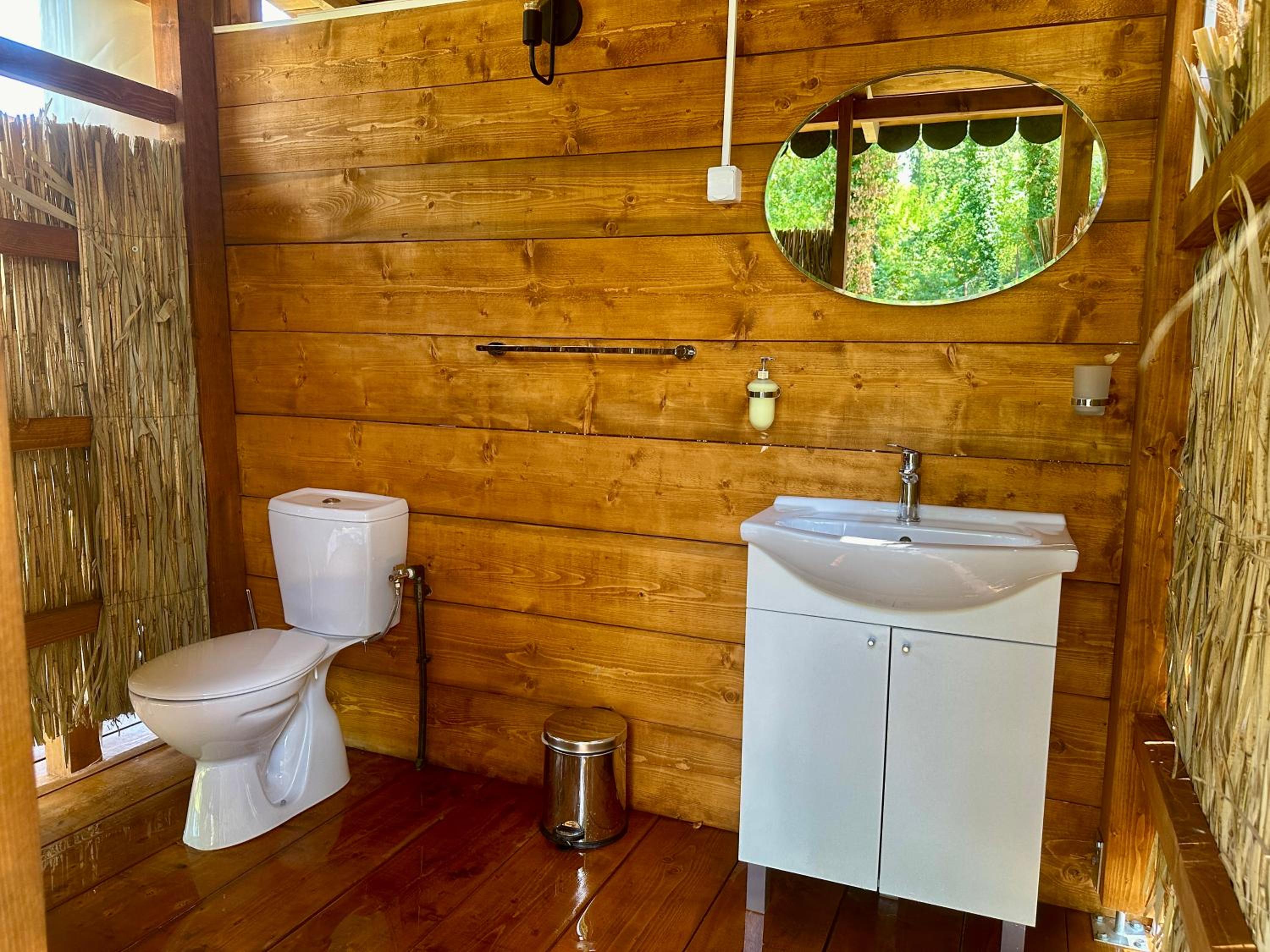 Zeta River Glamping view 4