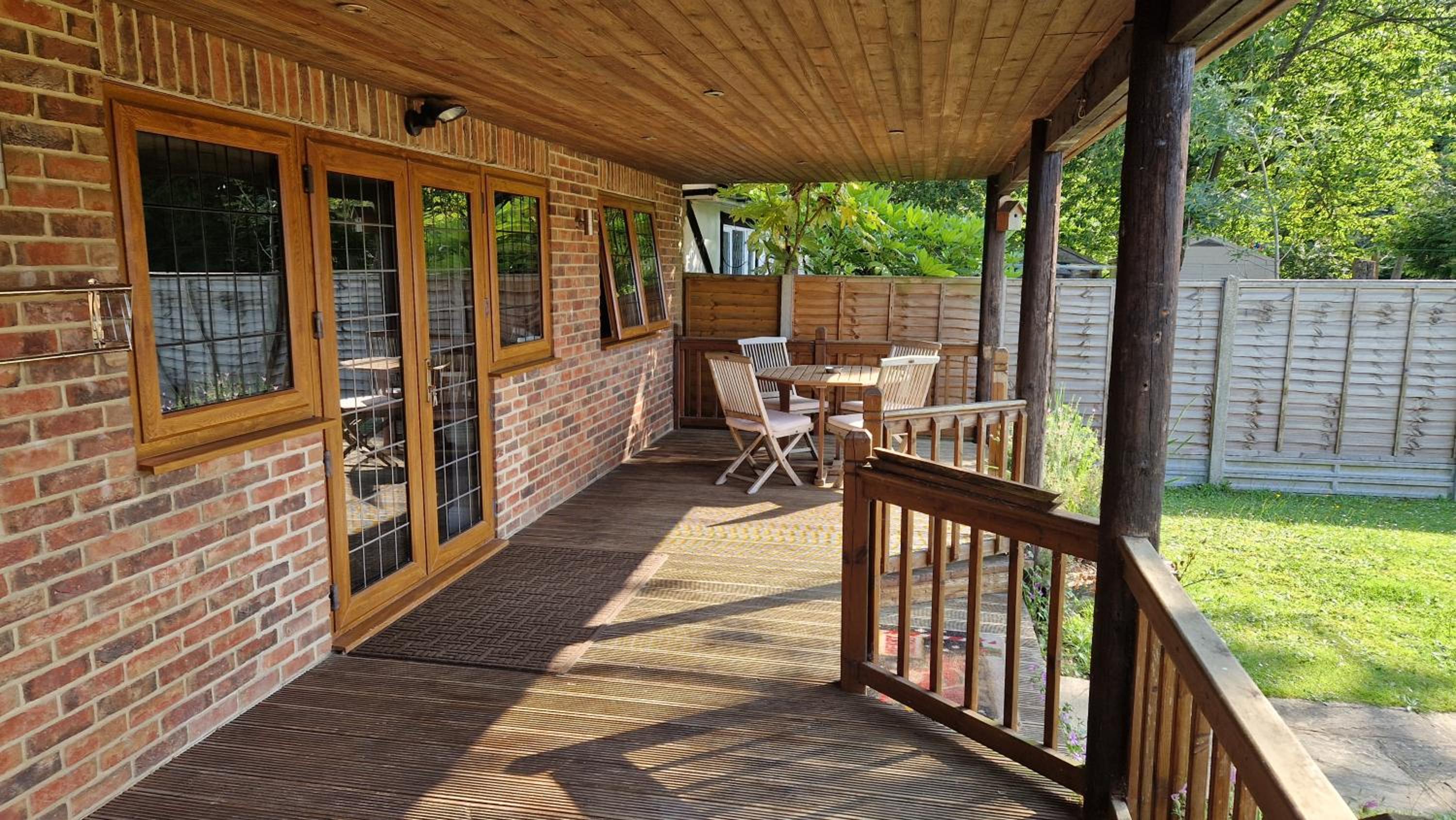 Spacious Garden Studio view 4