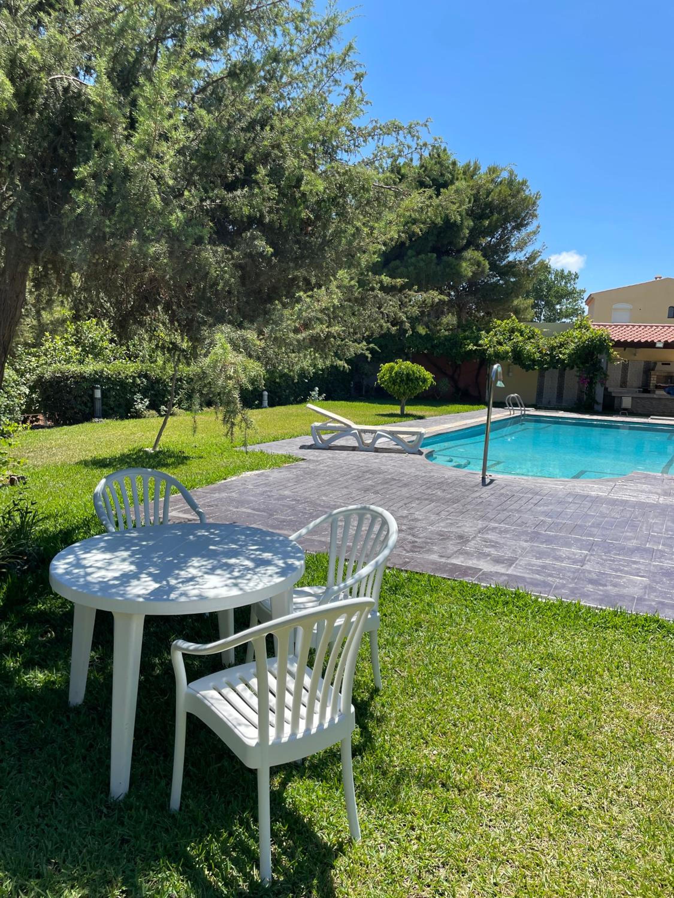 Villa de Luxe avec Vue sur Mer, Grand Jardin et Piscine Privée à Tabarka view 4