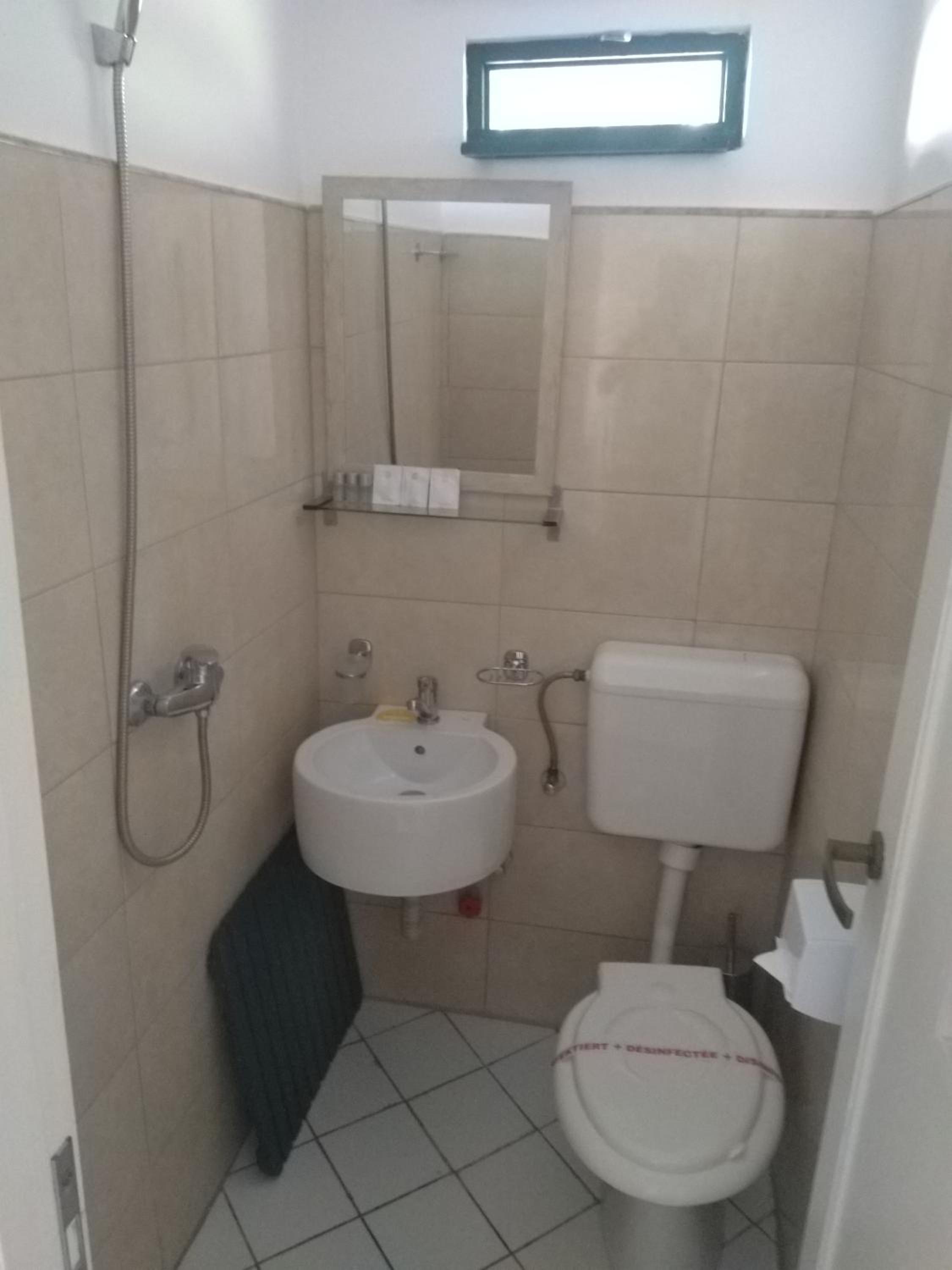 Photo 28