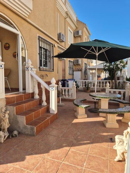 Holiday home in Costa Blanca - 3 bedroom house with pool sleeps 8, close to beach view 3