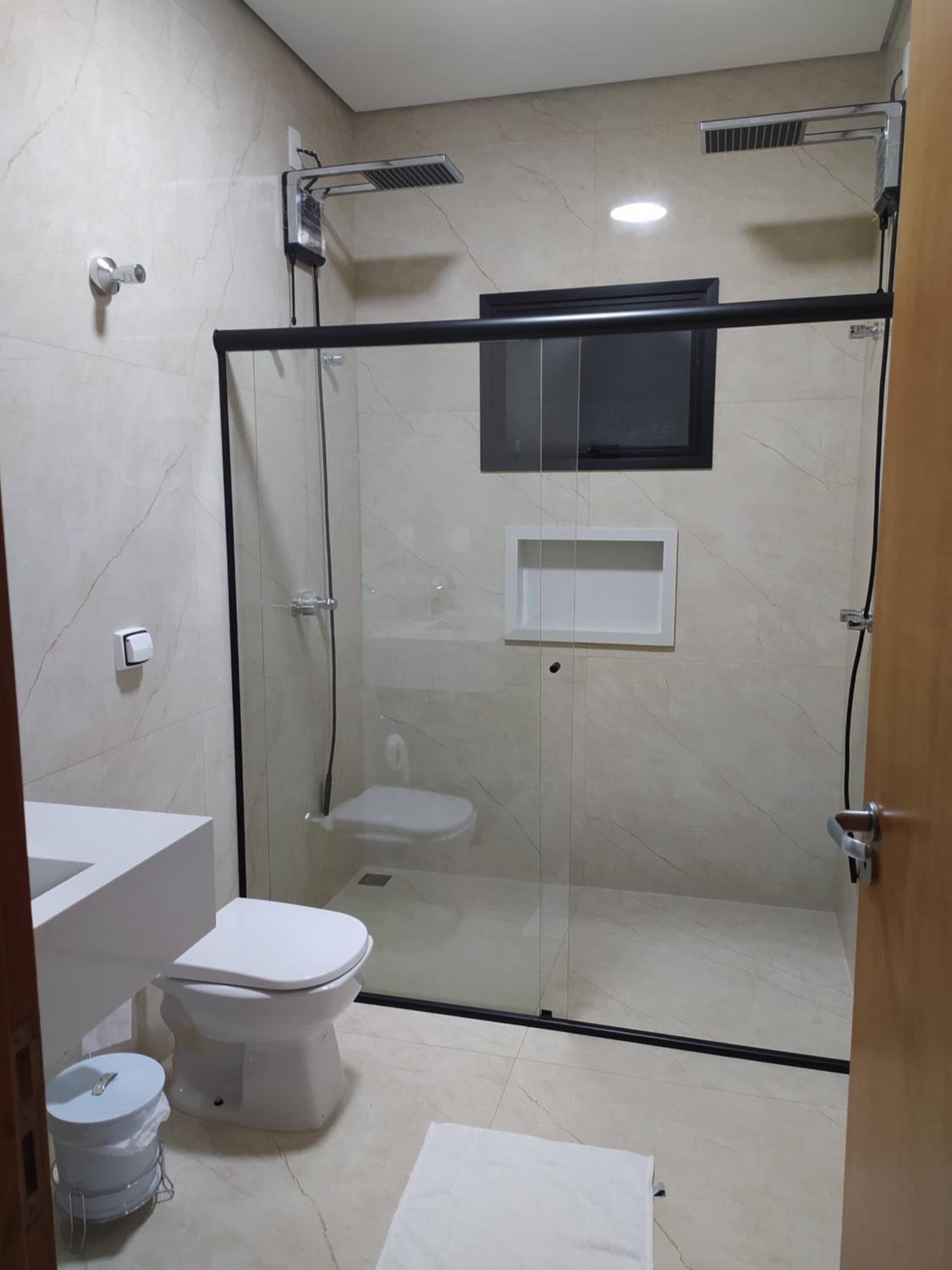 Casa com piscina e linda vista
