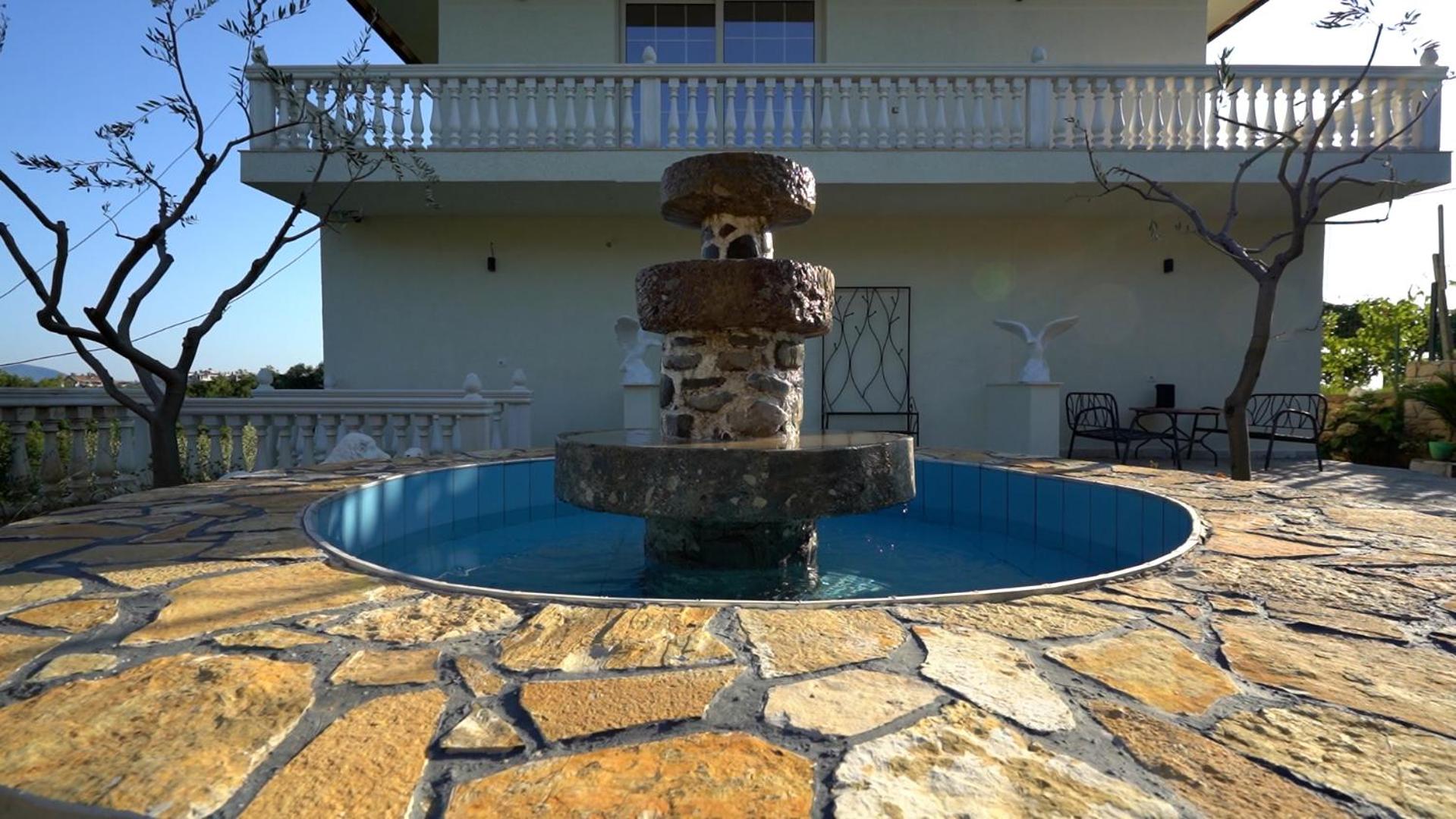 Vila Ndreca