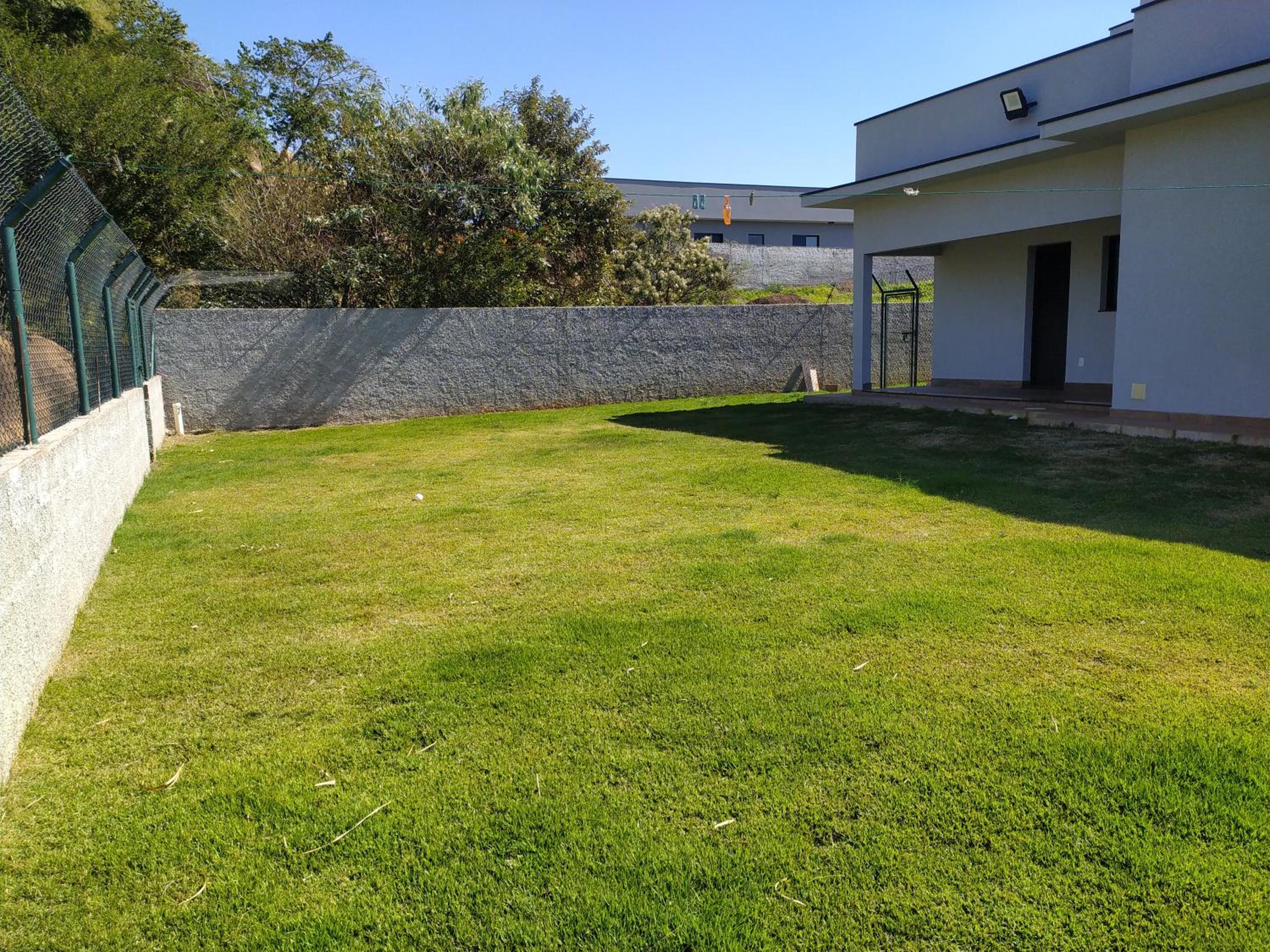 Casa com piscina e linda vista