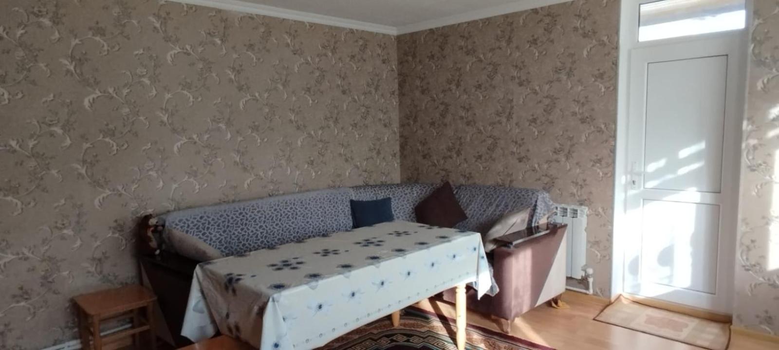 Gusar goust house int