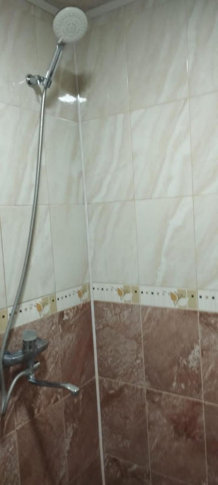 Gusar goust house int