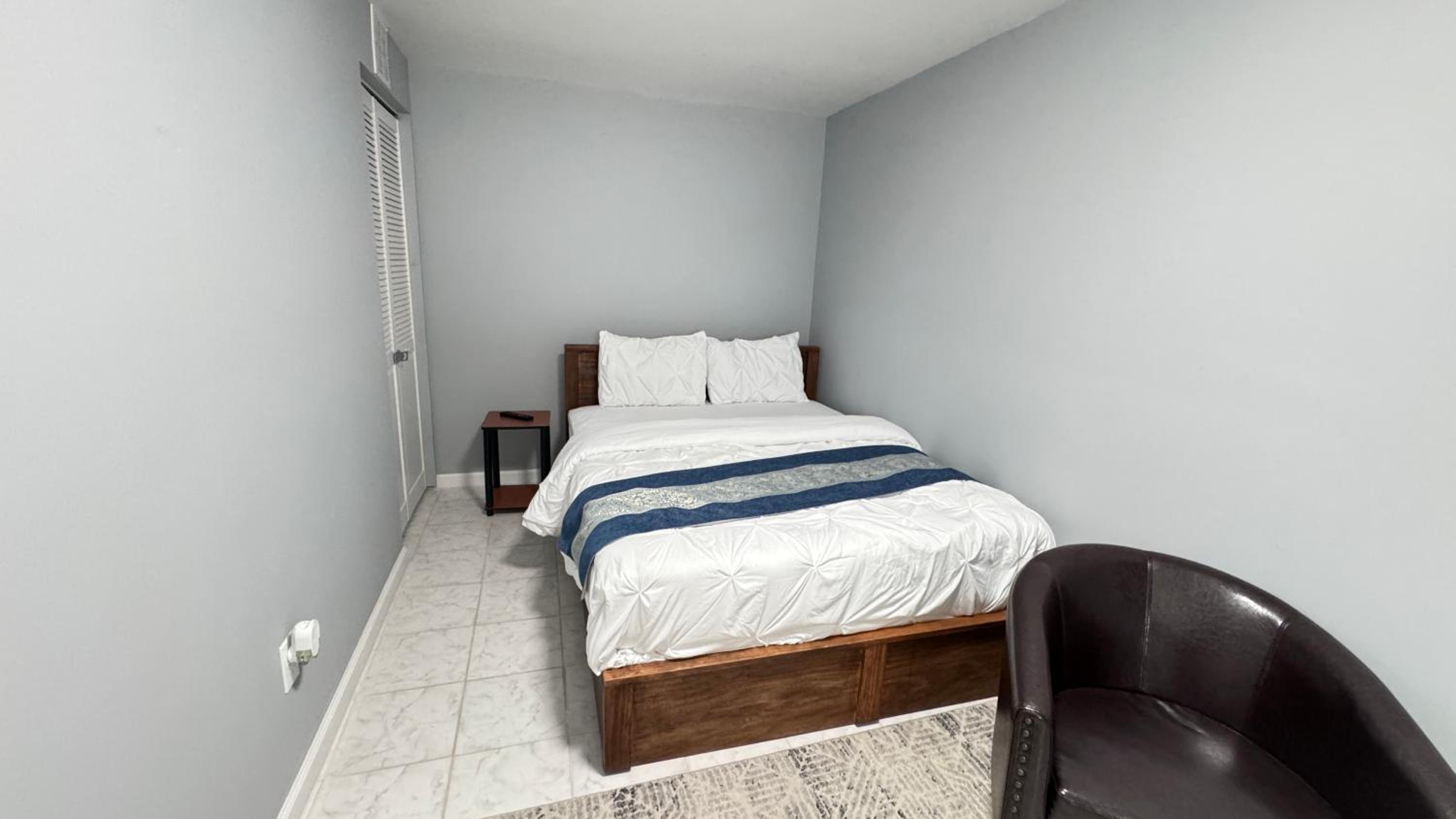 Class home near Washington DC FedEx Stadium and UMD
