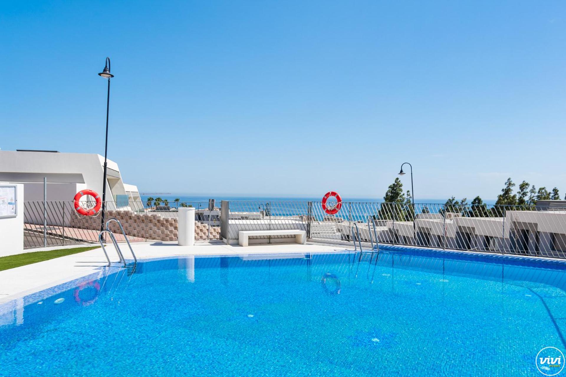 ViVi Homes - Marisol Pool, Sauna, Gym, Spa & Beach
