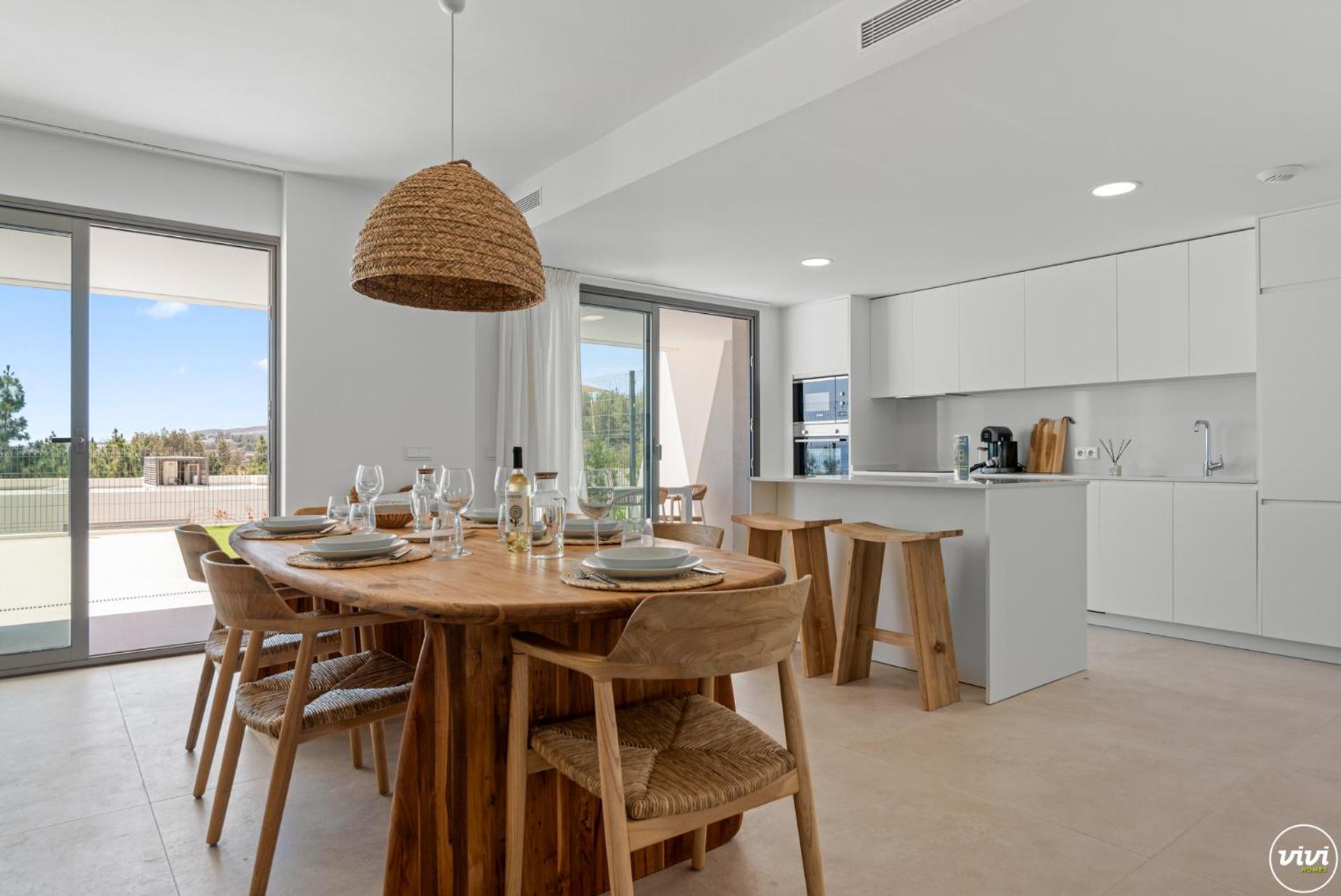 ViVi Homes - Marisol Pool, Sauna, Gym, Spa & Beach