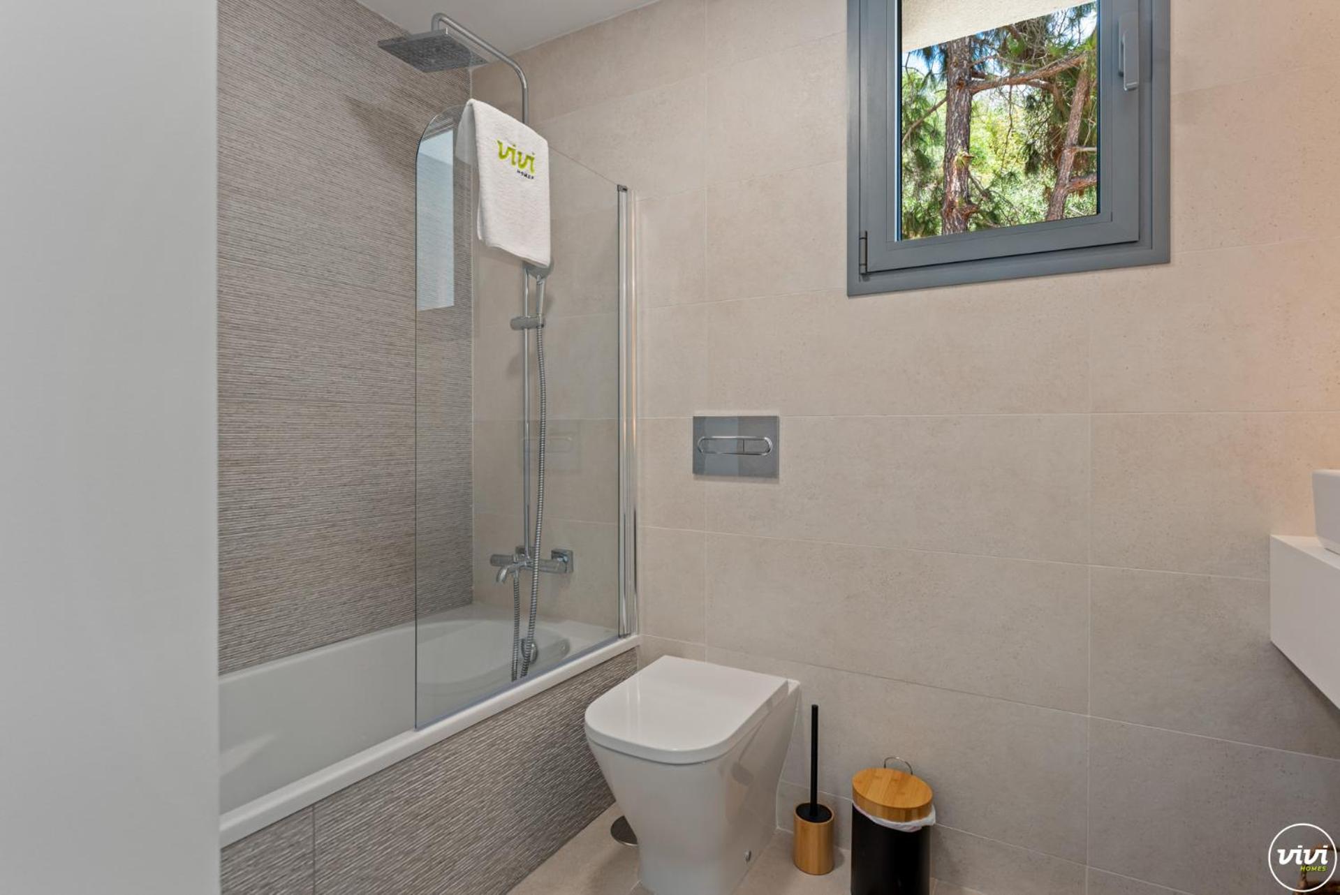 ViVi Homes - Marisol Pool, Sauna, Gym, Spa & Beach