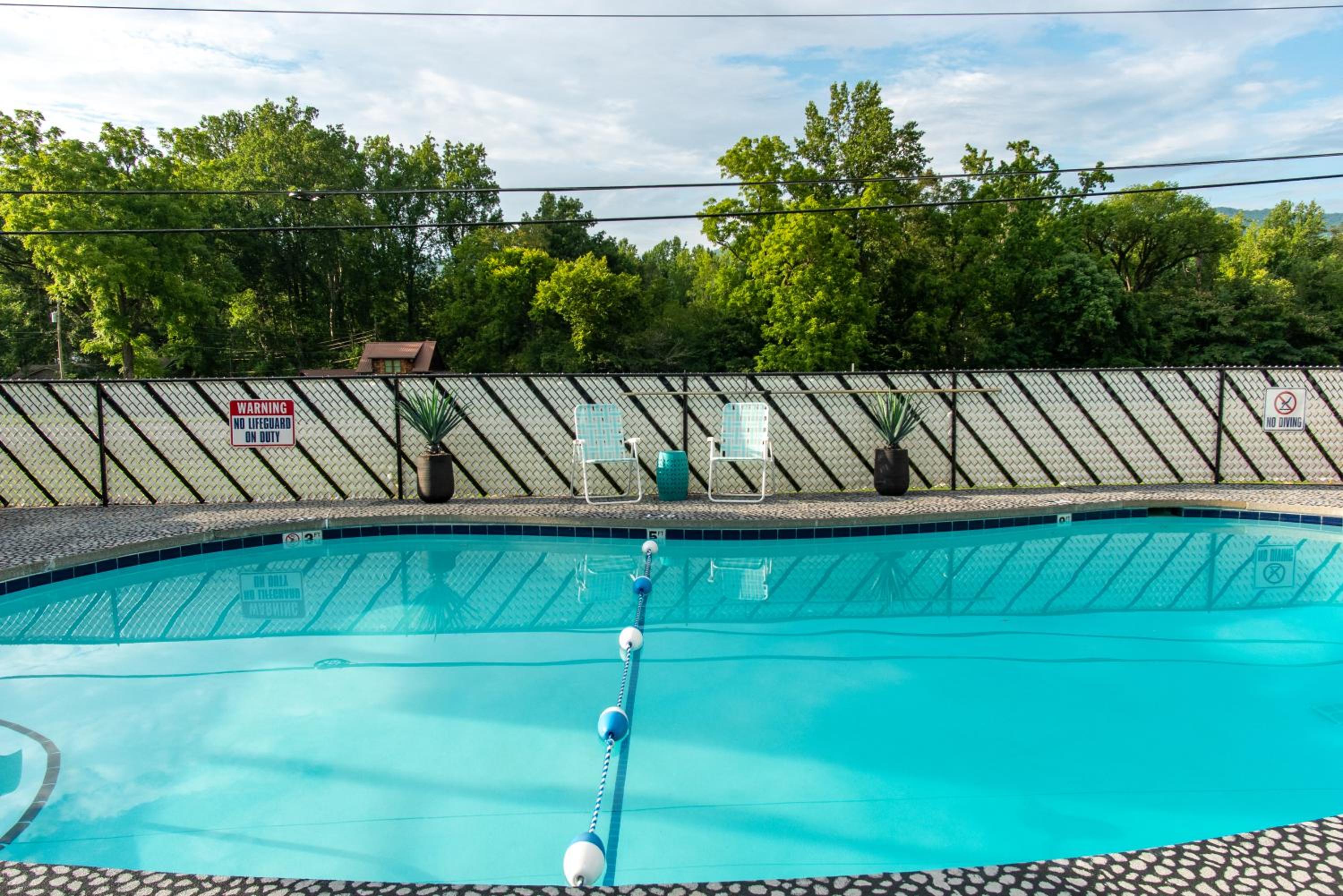 Townsend River Breeze Inn